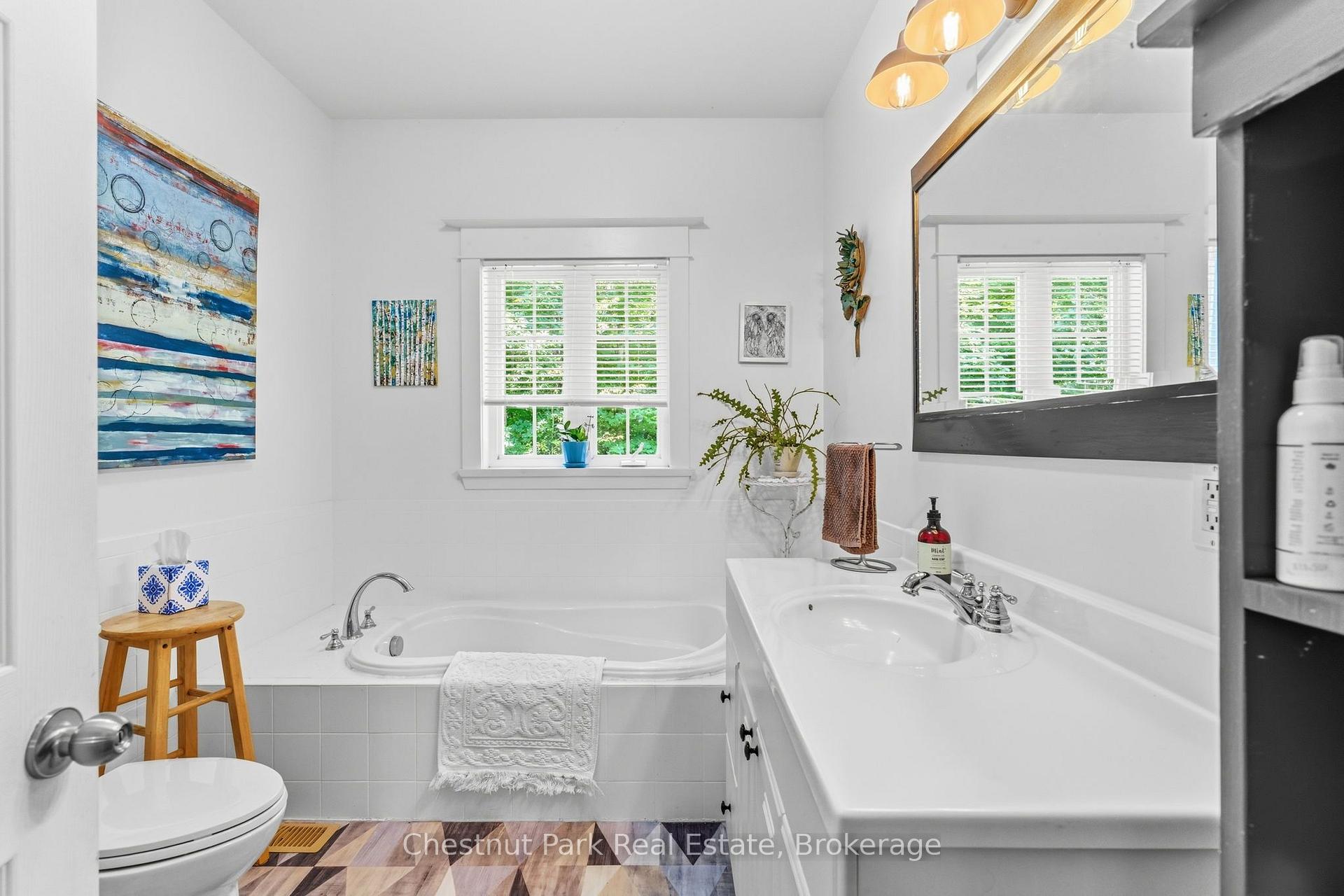 Photo 21 of 1130 Taylor Road, Bracebridge, Macaulay — HOMEH
