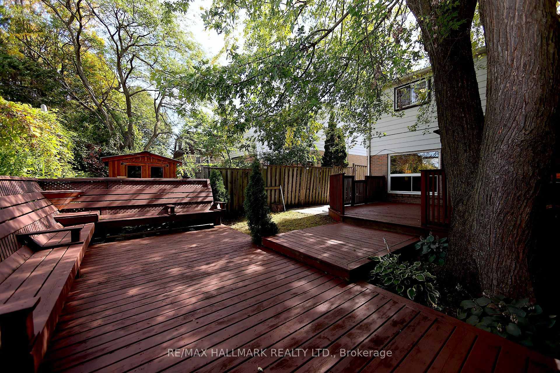 Photo 17 of 781 Pam Crescent, Newmarket, Huron Heights-Leslie Valley — HOMEH
