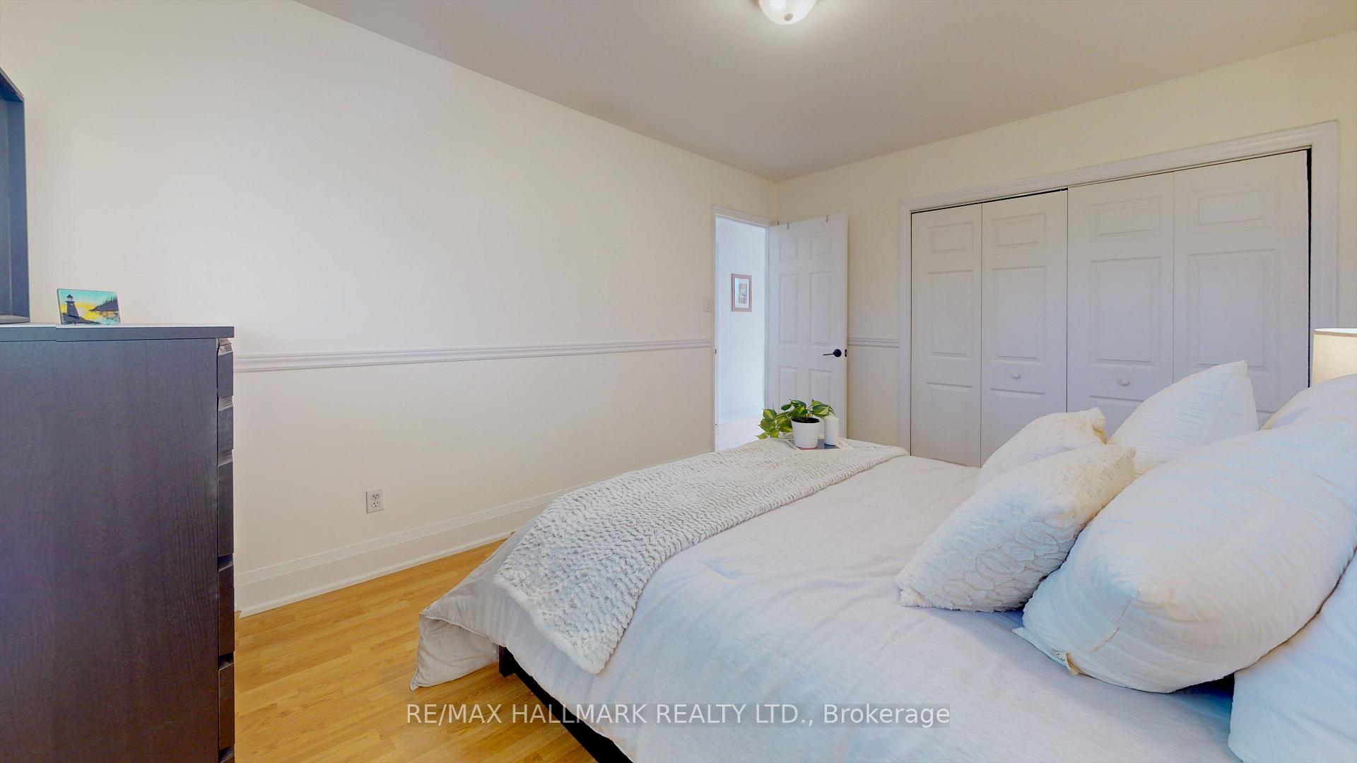 Photo 27 of 781 Pam Crescent, Newmarket, Huron Heights-Leslie Valley — HOMEH
