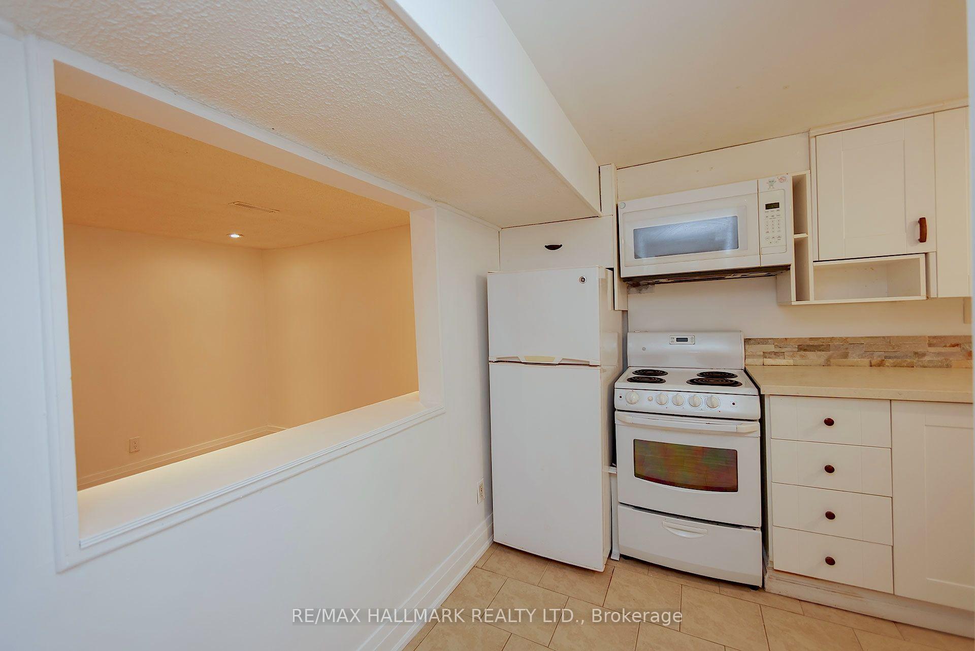 Photo 38 of 781 Pam Crescent, Newmarket, Huron Heights-Leslie Valley — HOMEH