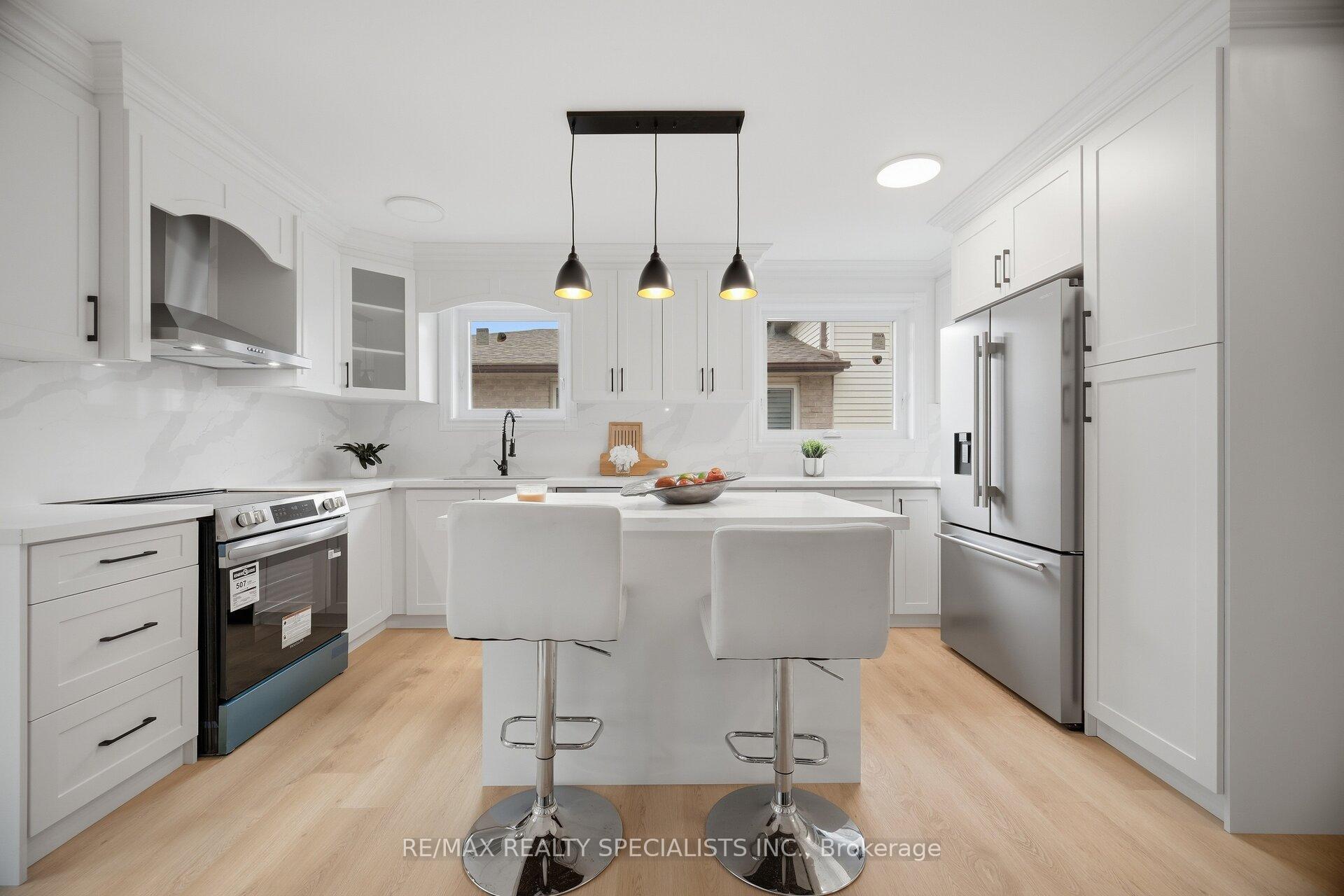 Photo 17 of 565 Hayward Crescent, Milton, Timberlea — HOMEH