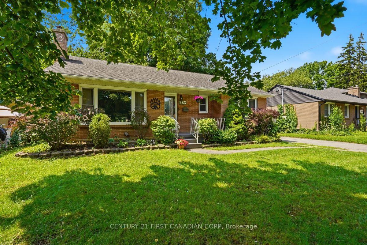 Photo 4 of 283 Spruce Street, London, East H — HOMEH