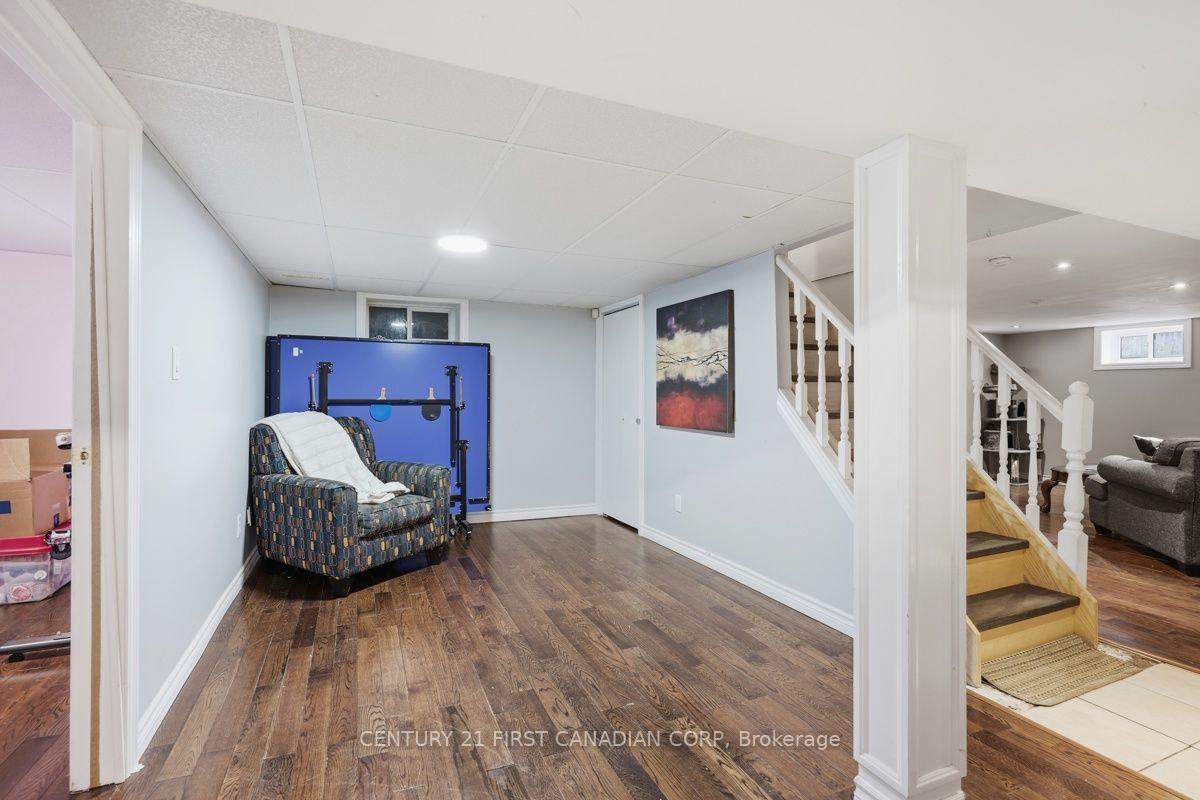 Photo 24 of 283 Spruce Street, London, East H — HOMEH