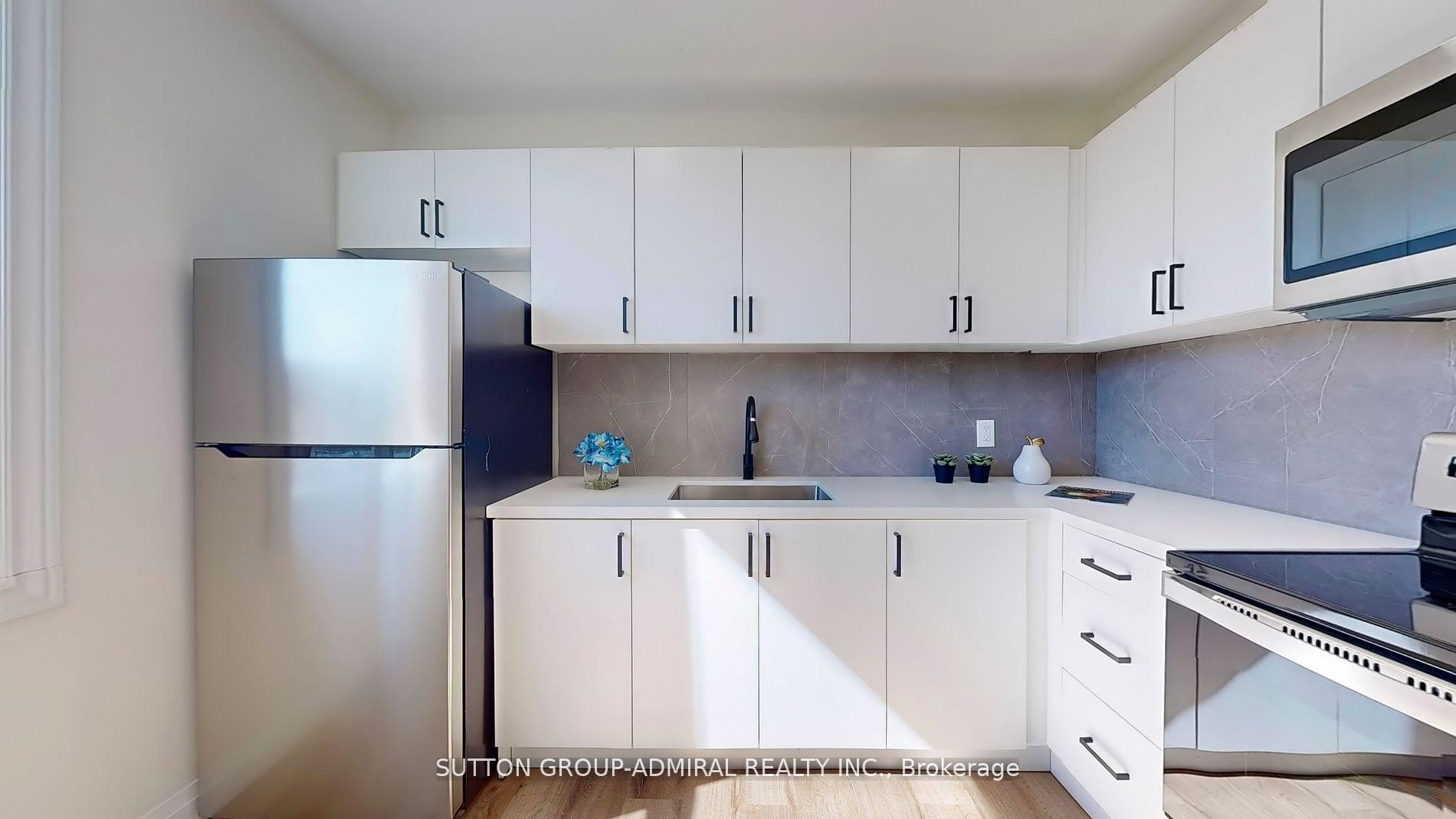 Photo 13 of Unit Upper 1, 1930 Queen Street E, Toronto, The Beaches — HOMEH