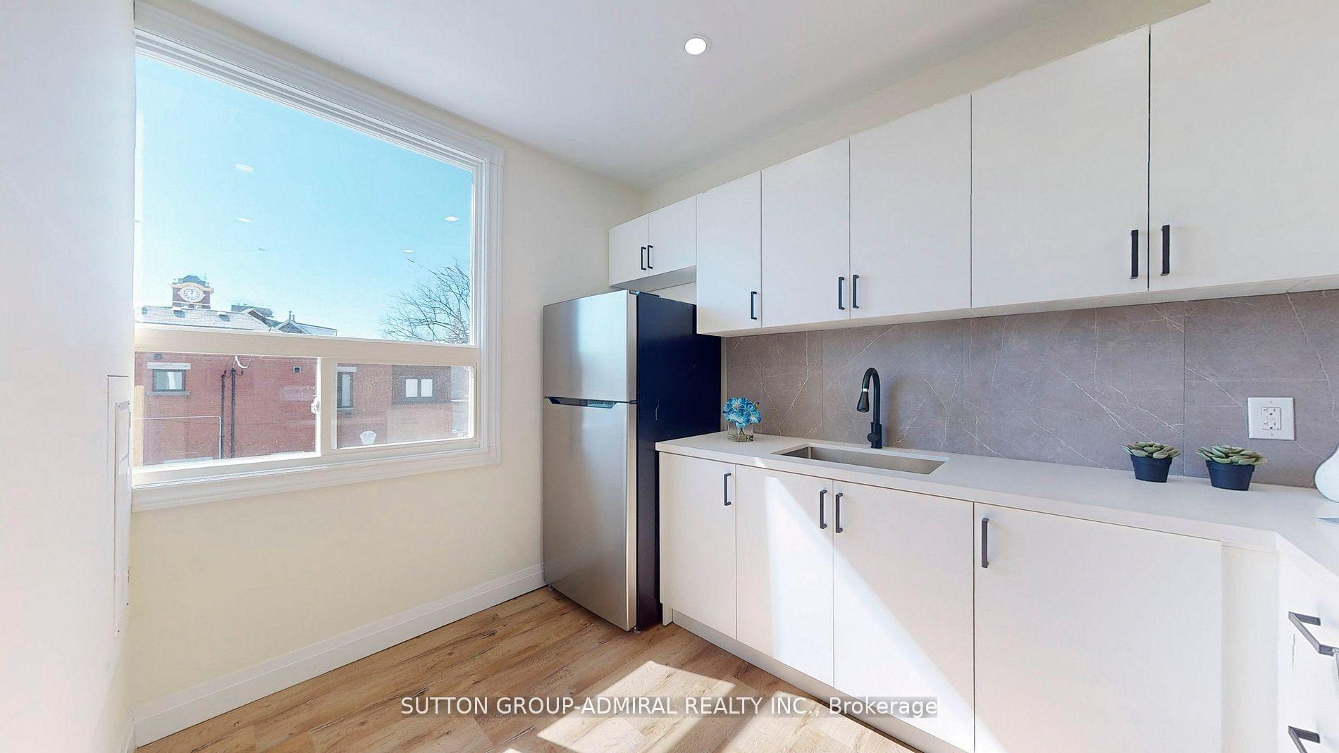Photo 14 of Unit Upper 1, 1930 Queen Street E, Toronto, The Beaches — HOMEH