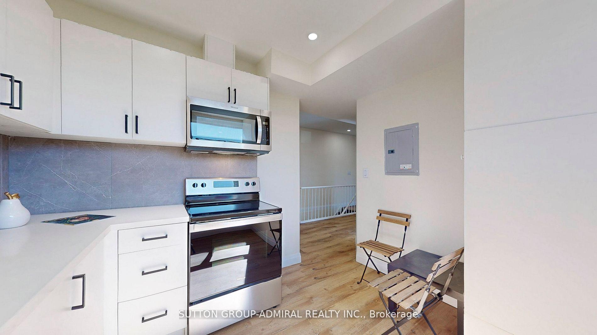 Photo 15 of Unit Upper 1, 1930 Queen Street E, Toronto, The Beaches — HOMEH