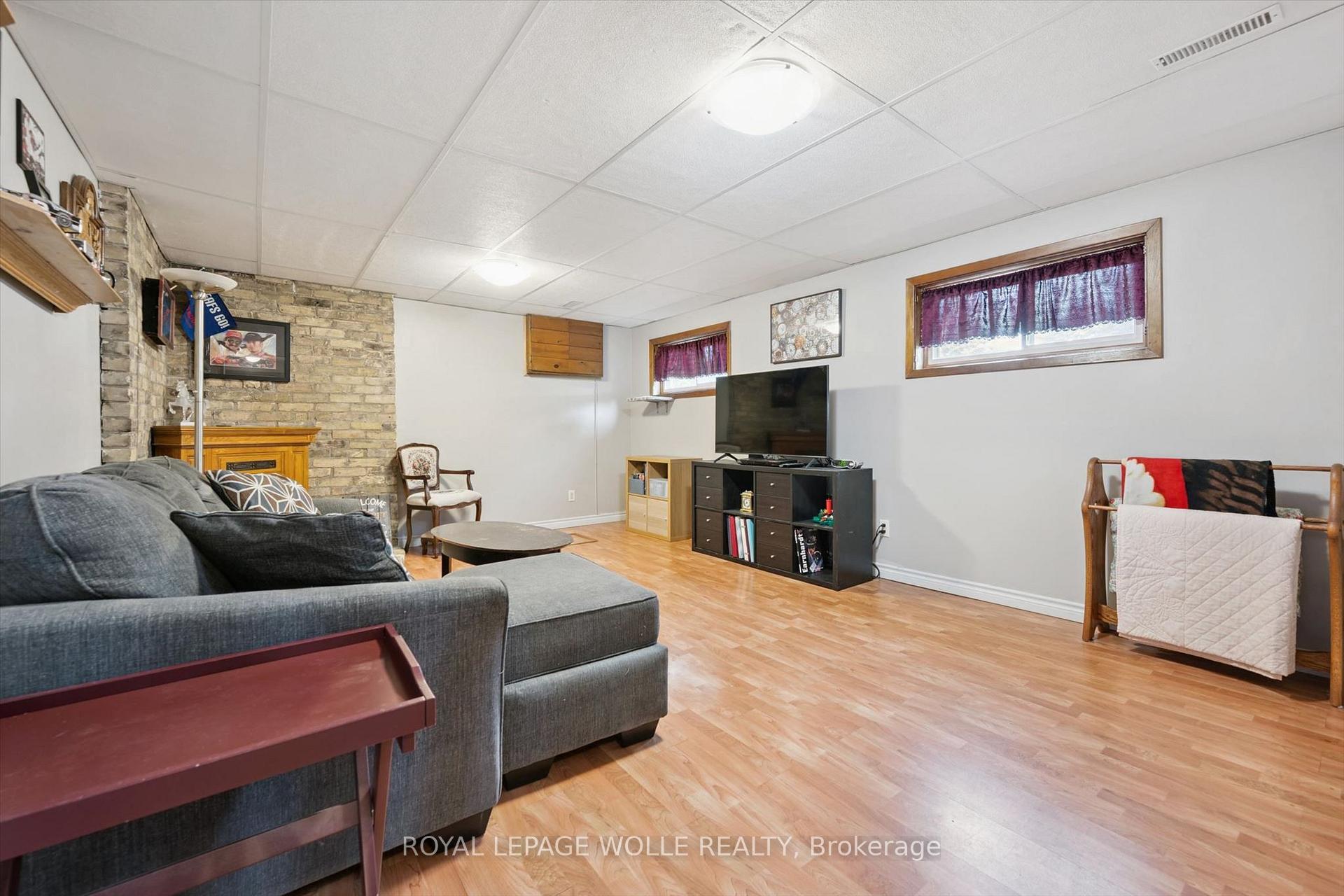 Photo 28 of 121 Nathaniel Crescent, Kitchener, Brigadoon — HOMEH