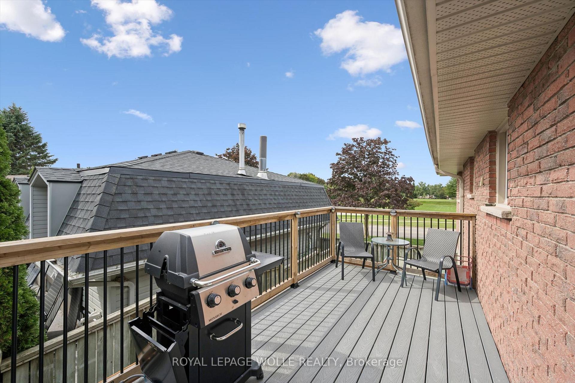 Photo 36 of 121 Nathaniel Crescent, Kitchener, Brigadoon — HOMEH