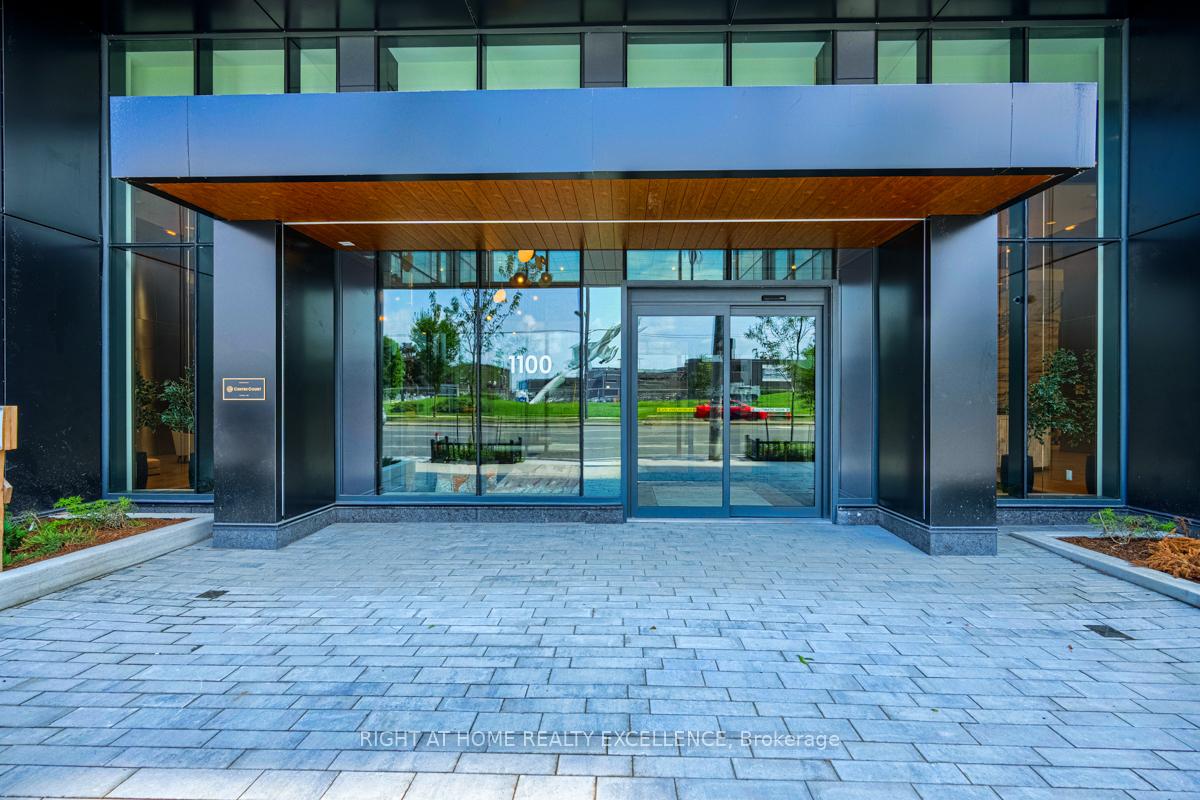 Front of Unit 712, 1100 Sheppard Avenue W