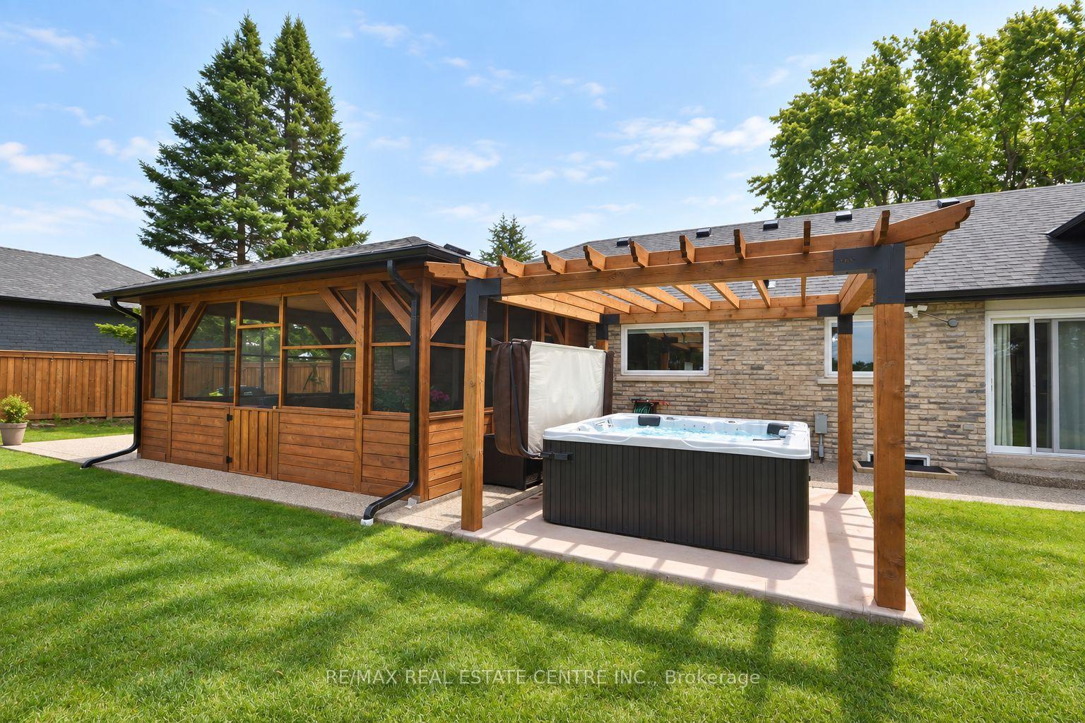 Photo 95 of 8 Kevinwood Drive, Caledon, Caledon Village — HOMEH