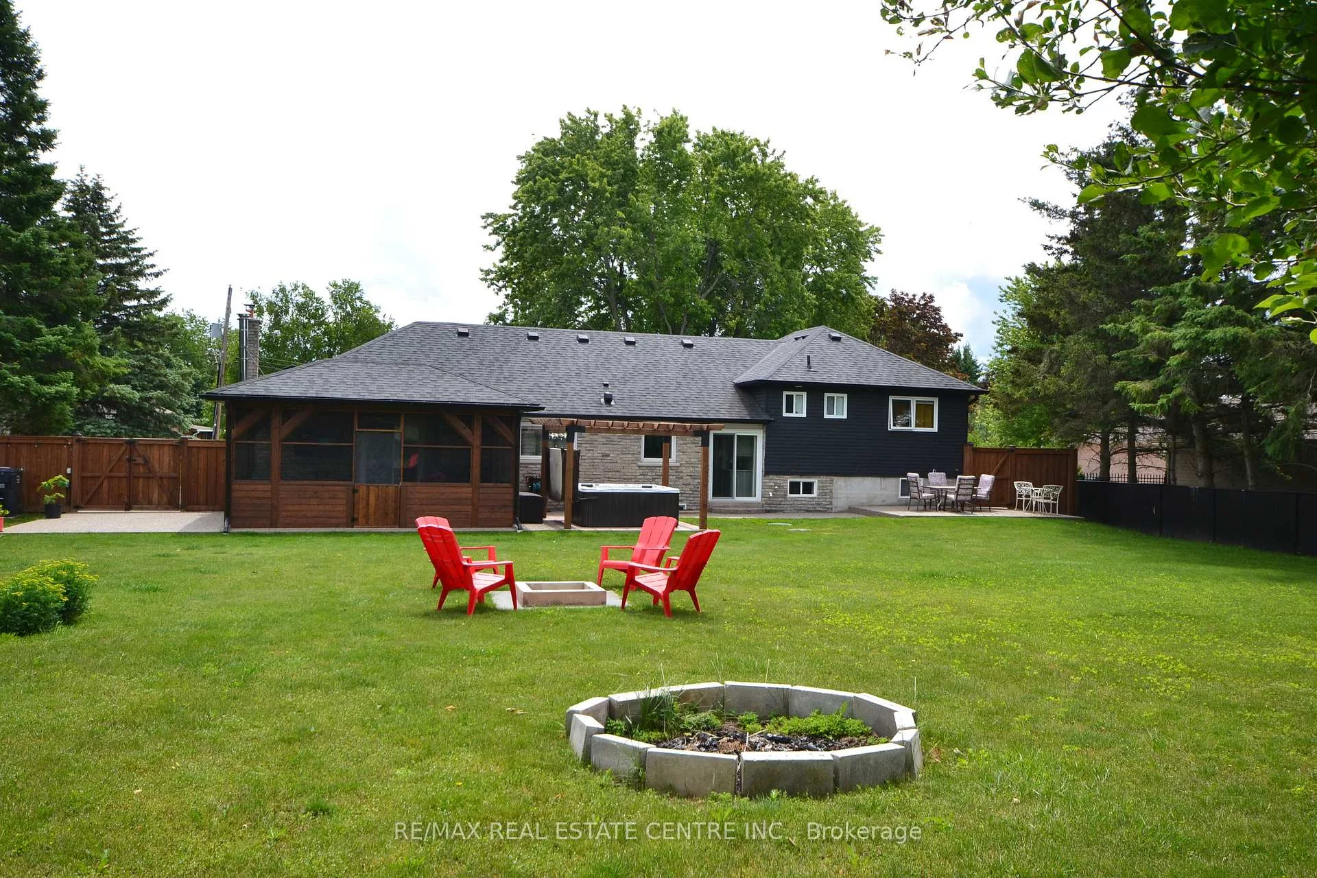 Photo 72 of 8 Kevinwood Drive, Caledon, Caledon Village — HOMEH