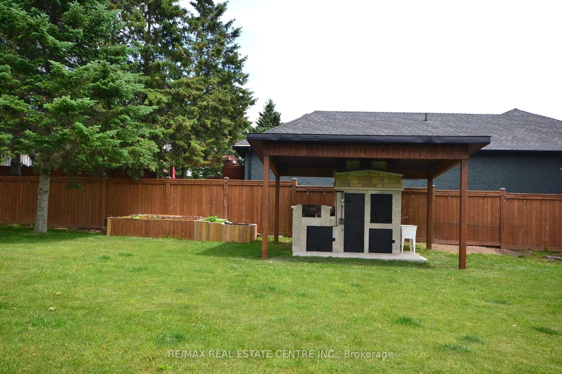 Photo 75 of 8 Kevinwood Drive, Caledon, Caledon Village — HOMEH