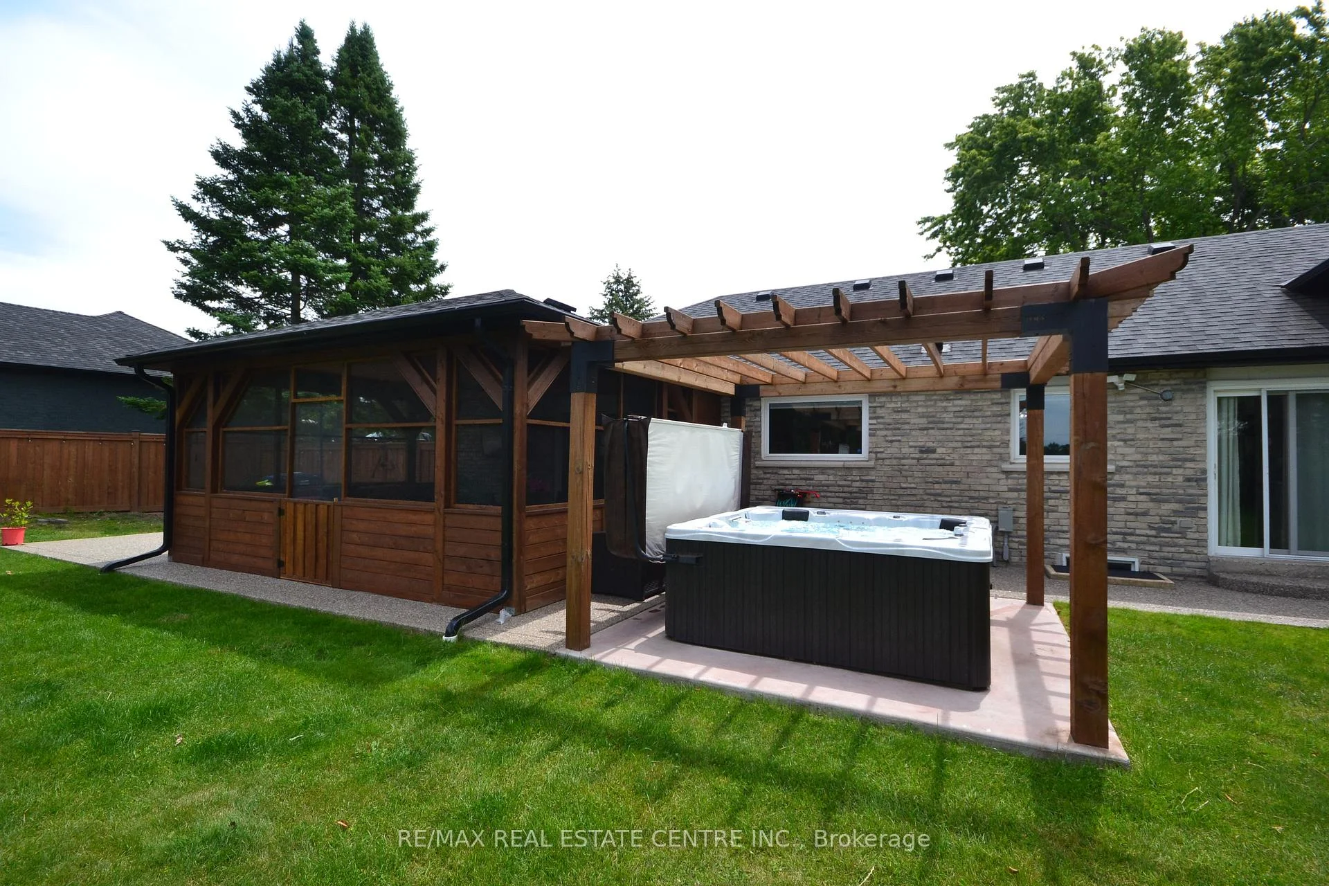 Photo 84 of 8 Kevinwood Drive, Caledon, Caledon Village — HOMEH