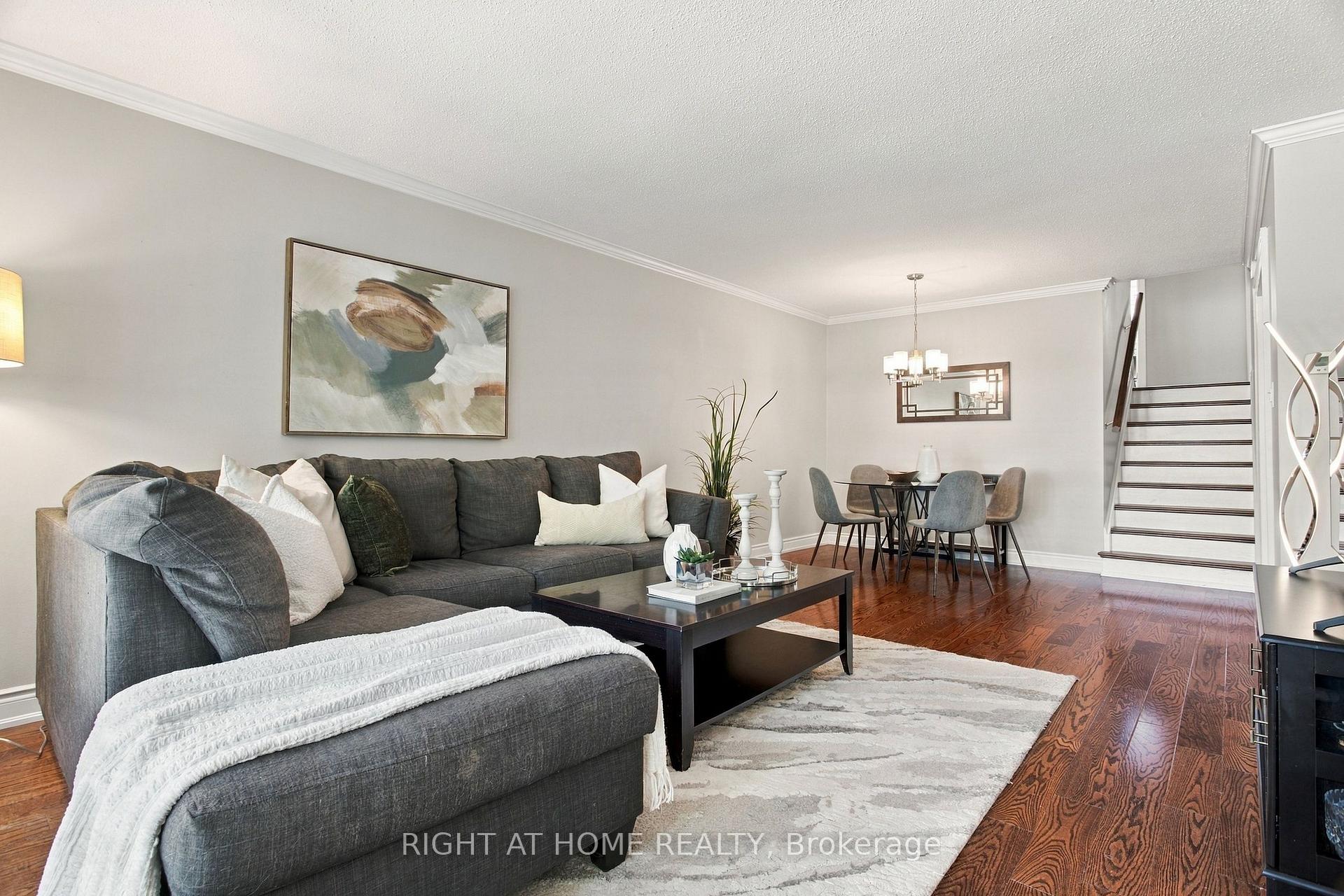 Photo 10 of 20 Mono Court, Brampton, Brampton East — HOMEH