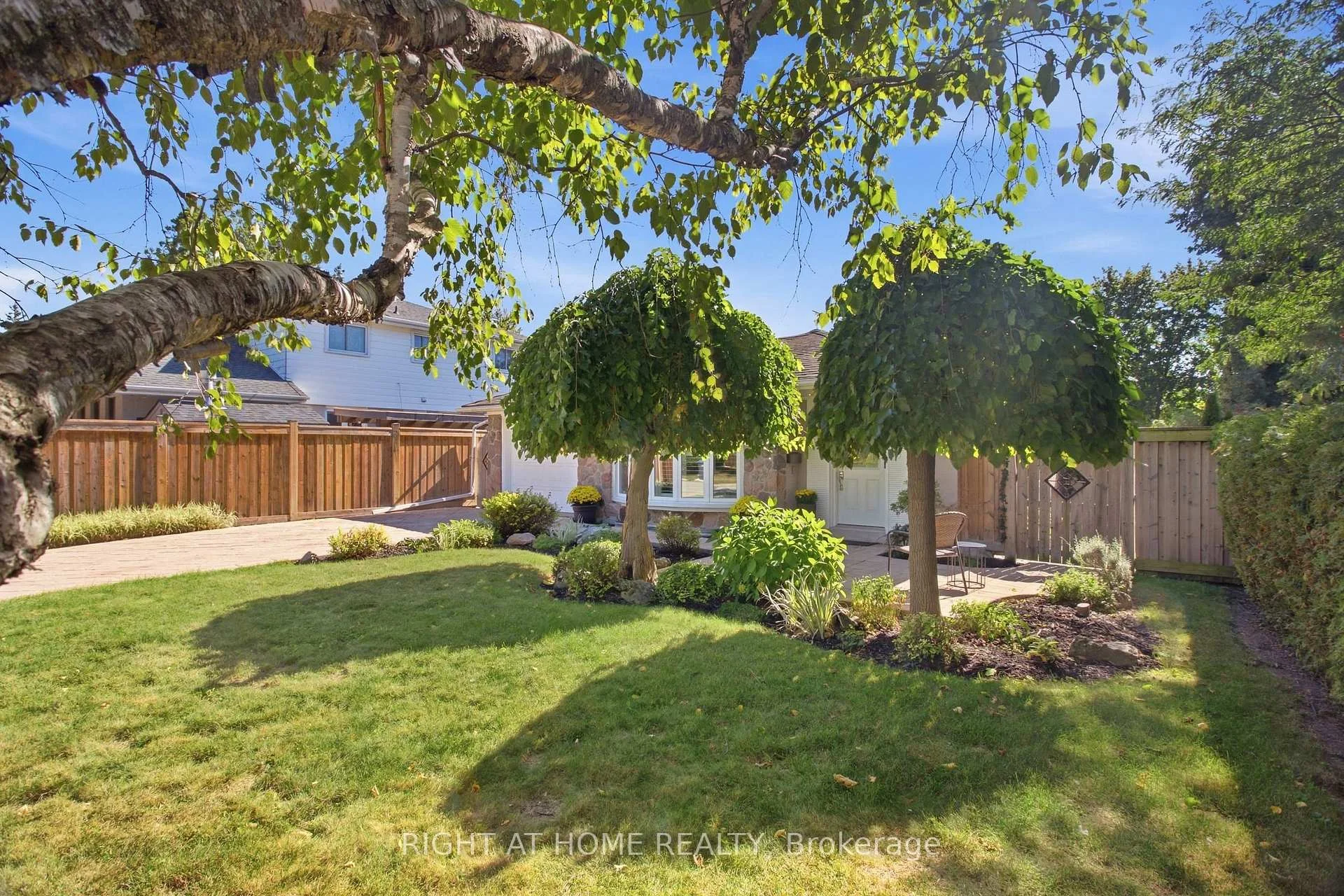 Photo 47 of 20 Mono Court, Brampton, Brampton East — HOMEH