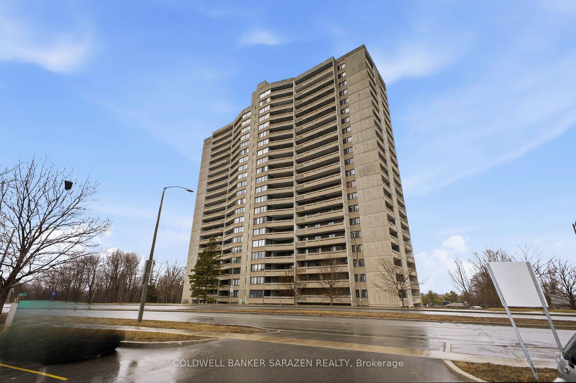 Photo of Unit 2102, 415 Greenview Avenue