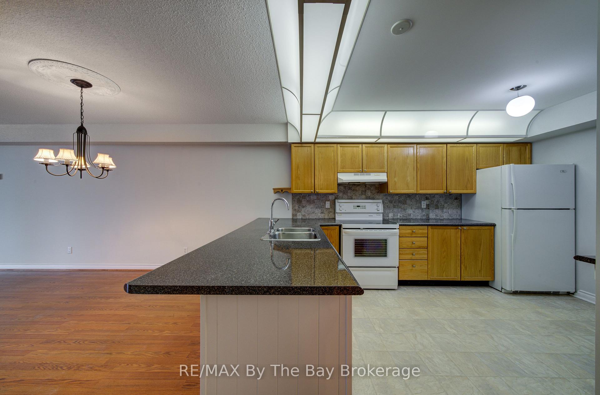 Photo 7 of Unit 8, 30 Mulligan Lane, Wasaga Beach — HOMEH