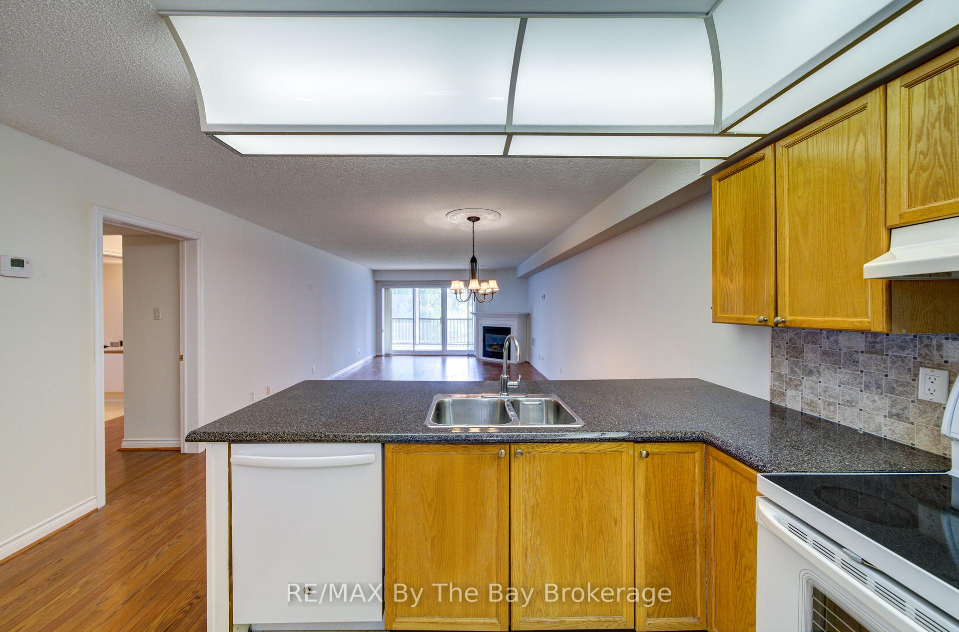 Photo 14 of Unit 8, 30 Mulligan Lane, Wasaga Beach — HOMEH