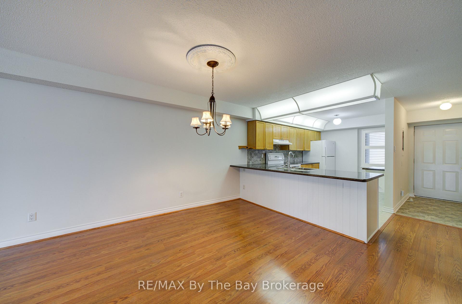 Photo 17 of Unit 8, 30 Mulligan Lane, Wasaga Beach — HOMEH