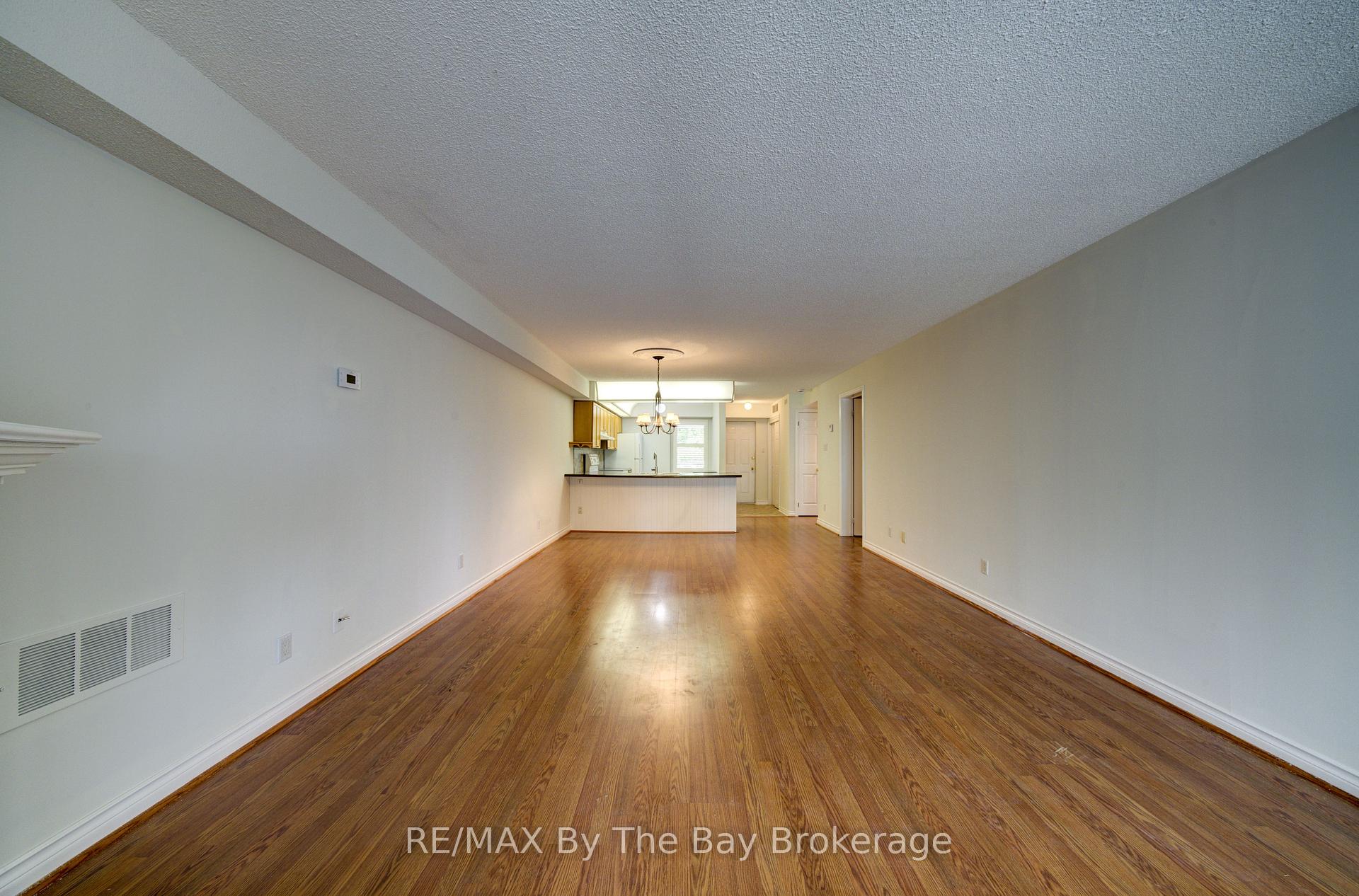 Photo 25 of Unit 8, 30 Mulligan Lane, Wasaga Beach — HOMEH