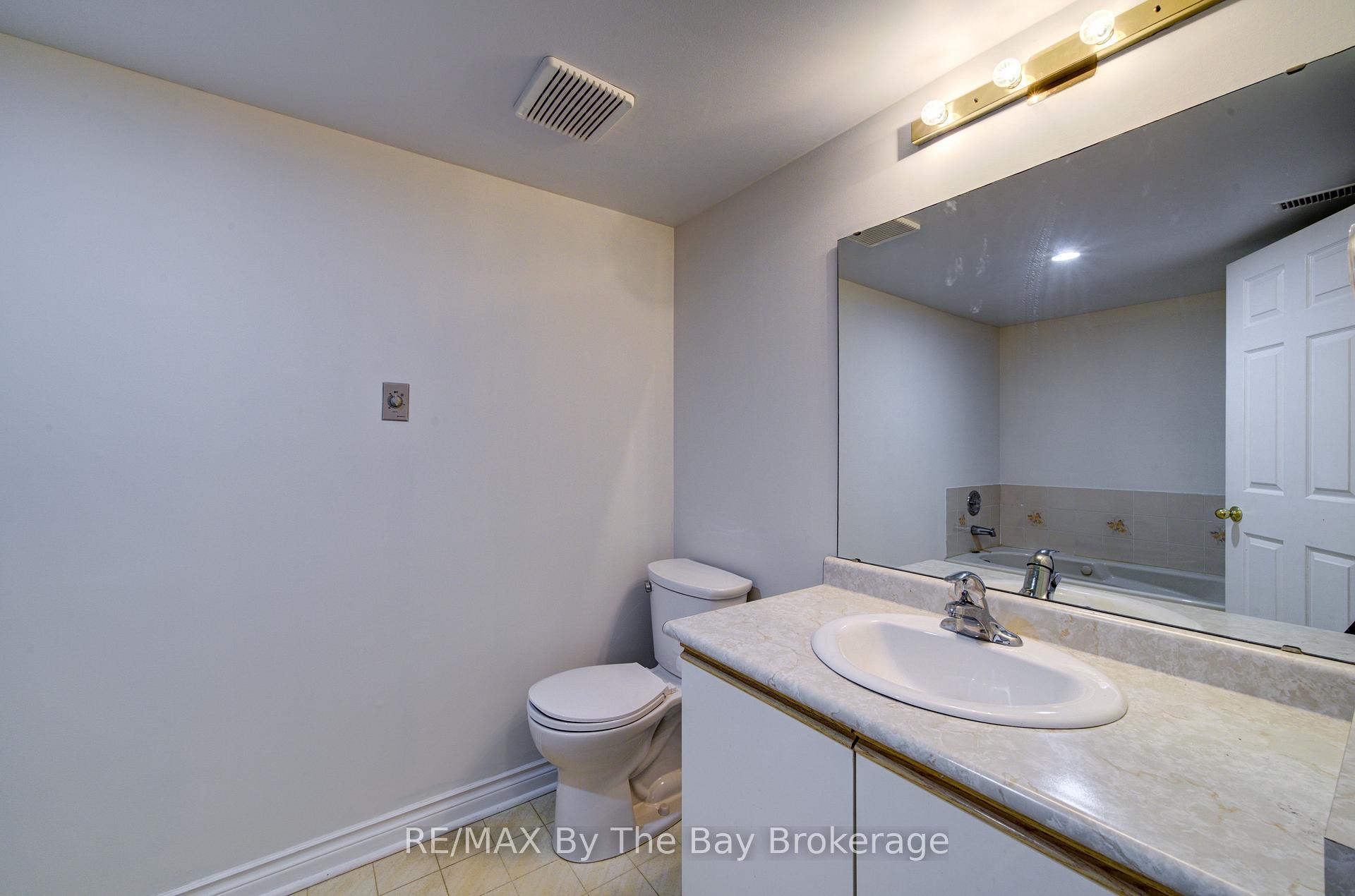 Photo 36 of Unit 8, 30 Mulligan Lane, Wasaga Beach — HOMEH
