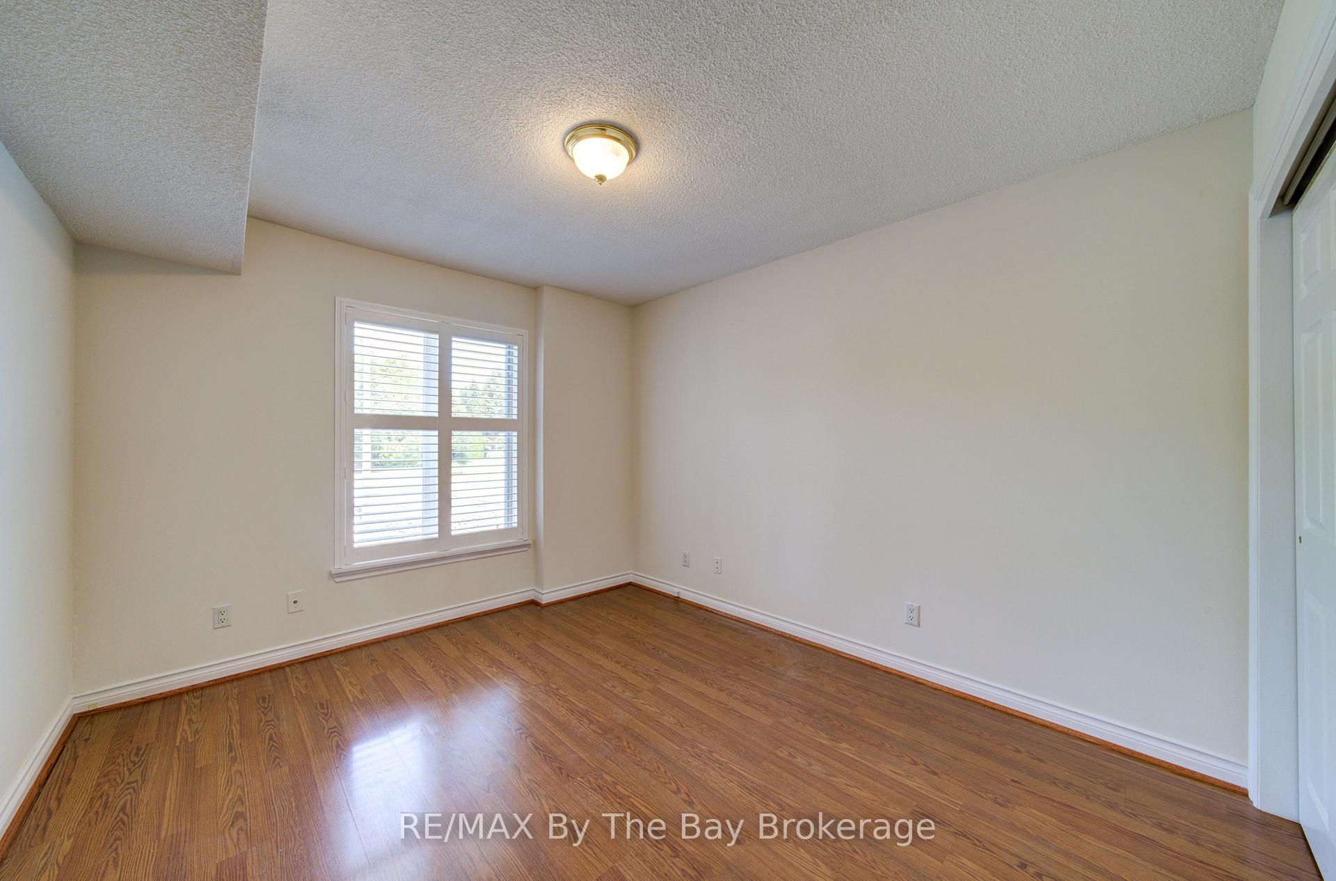 Photo 38 of Unit 8, 30 Mulligan Lane, Wasaga Beach — HOMEH