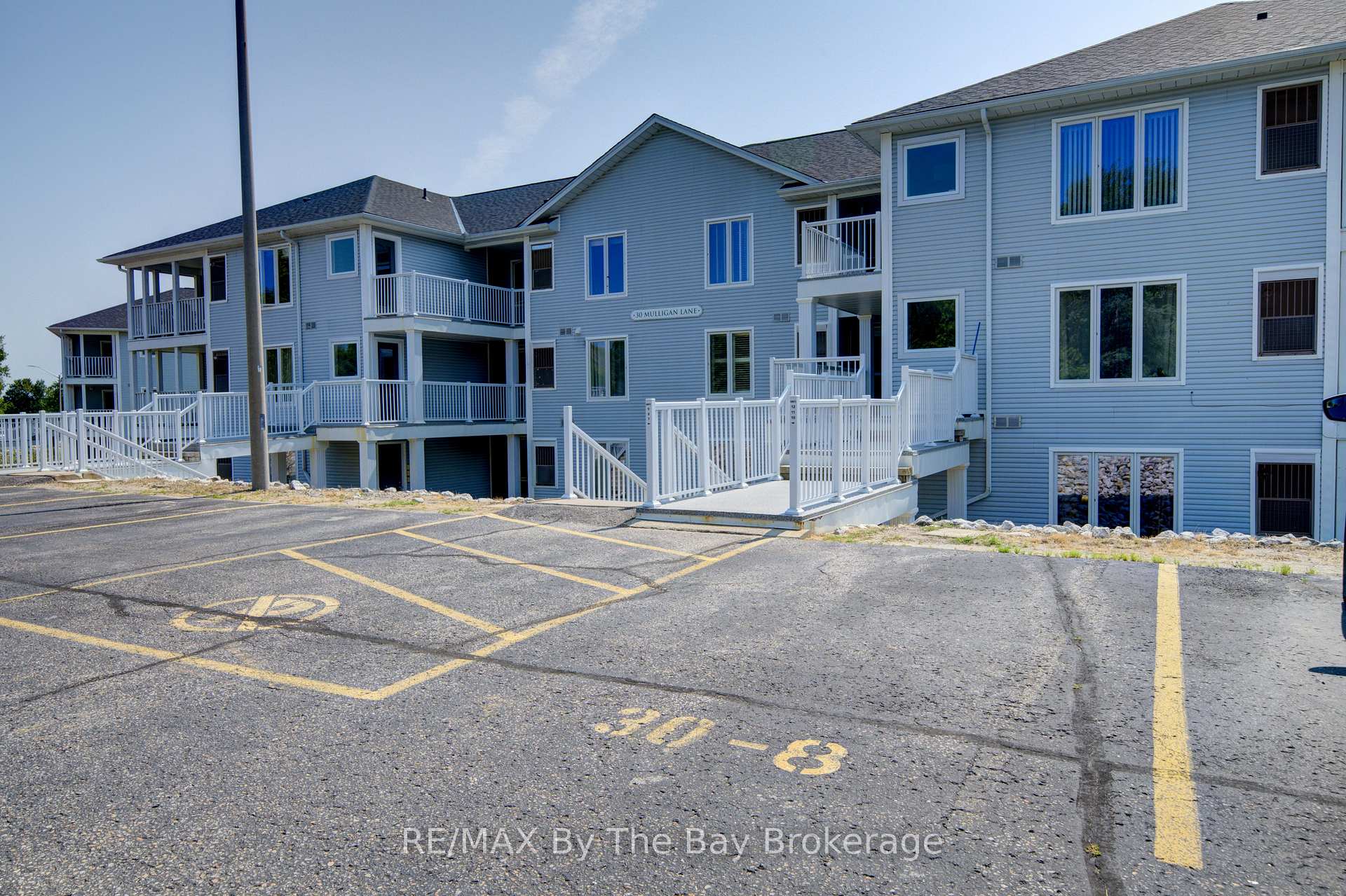 Photo 44 of Unit 8, 30 Mulligan Lane, Wasaga Beach — HOMEH
