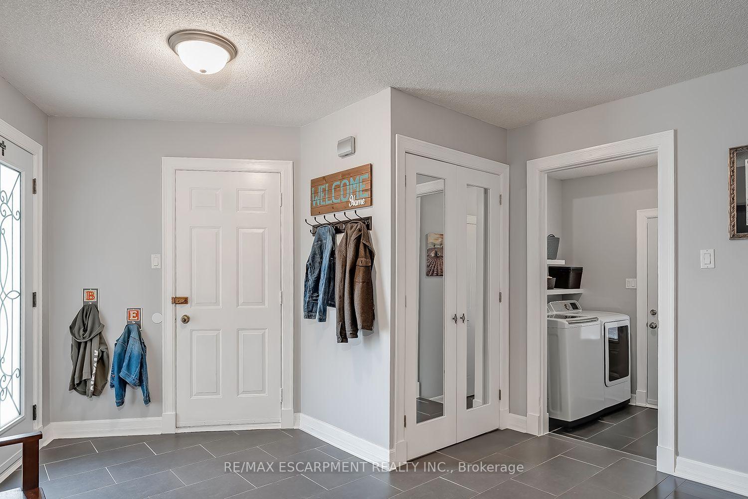 Photo 5 of 3163 Barwell Road, Mississauga, Erin Mills — HOMEH
