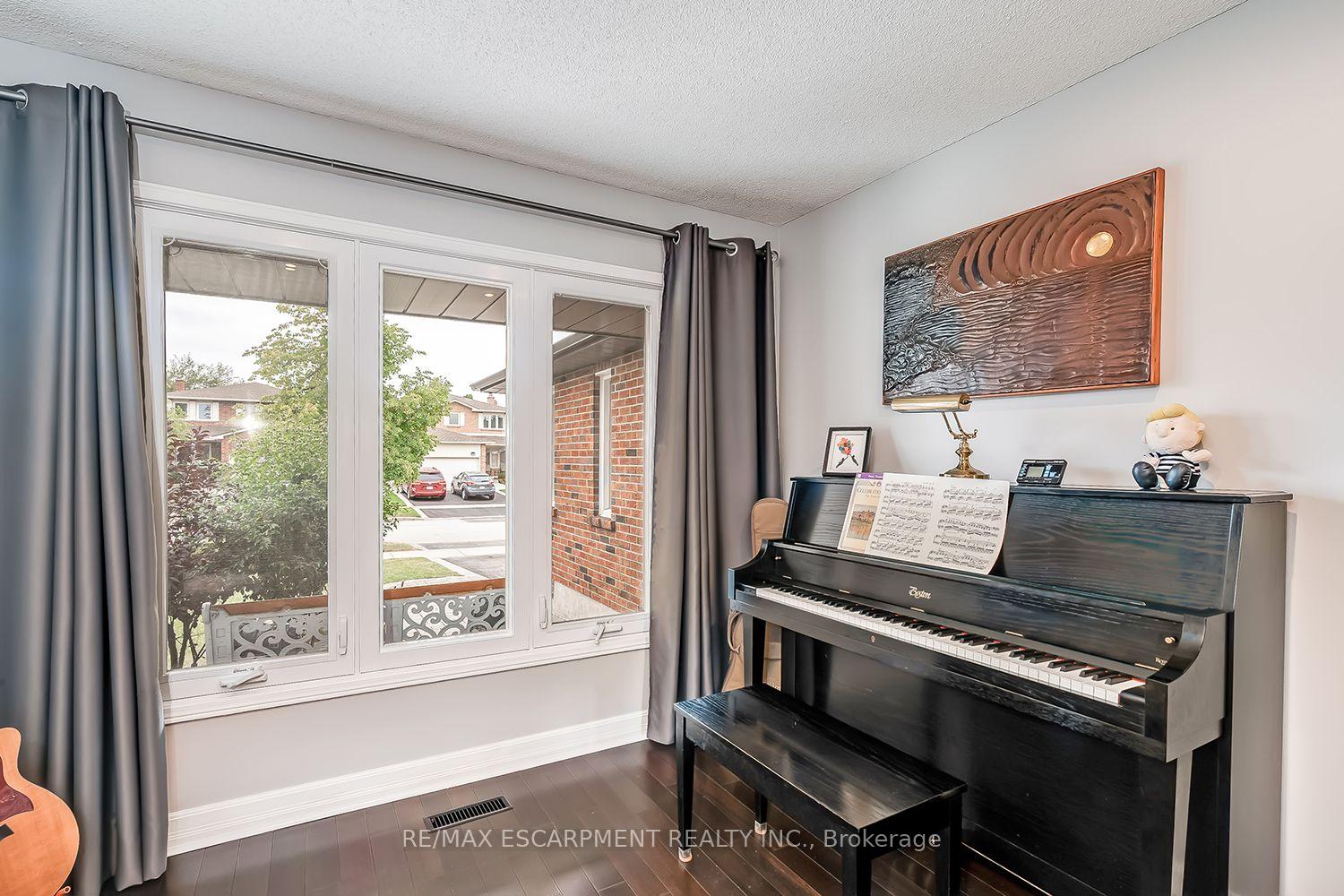 Photo 7 of 3163 Barwell Road, Mississauga, Erin Mills — HOMEH