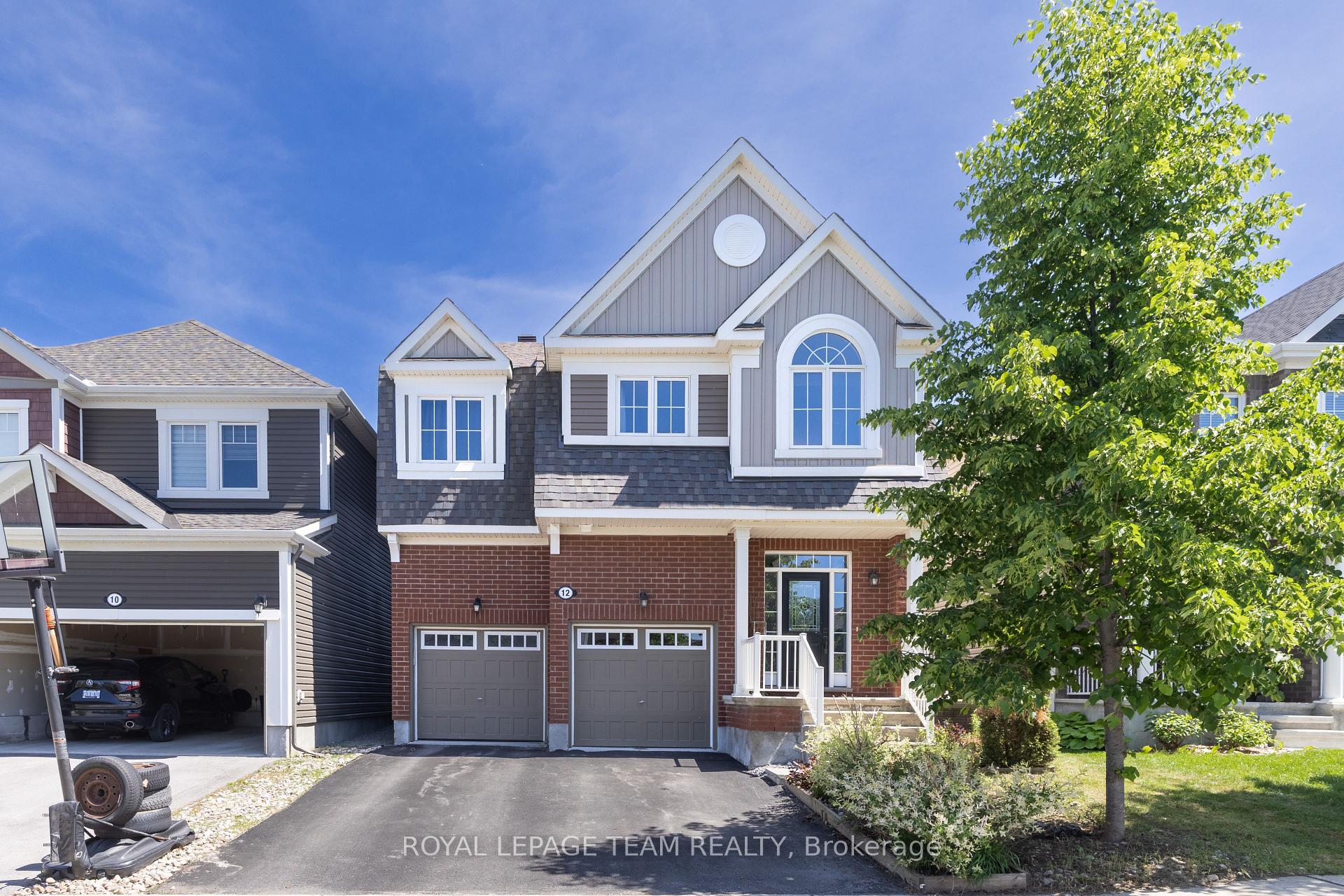 Photo of 12 Oxalis Crescent