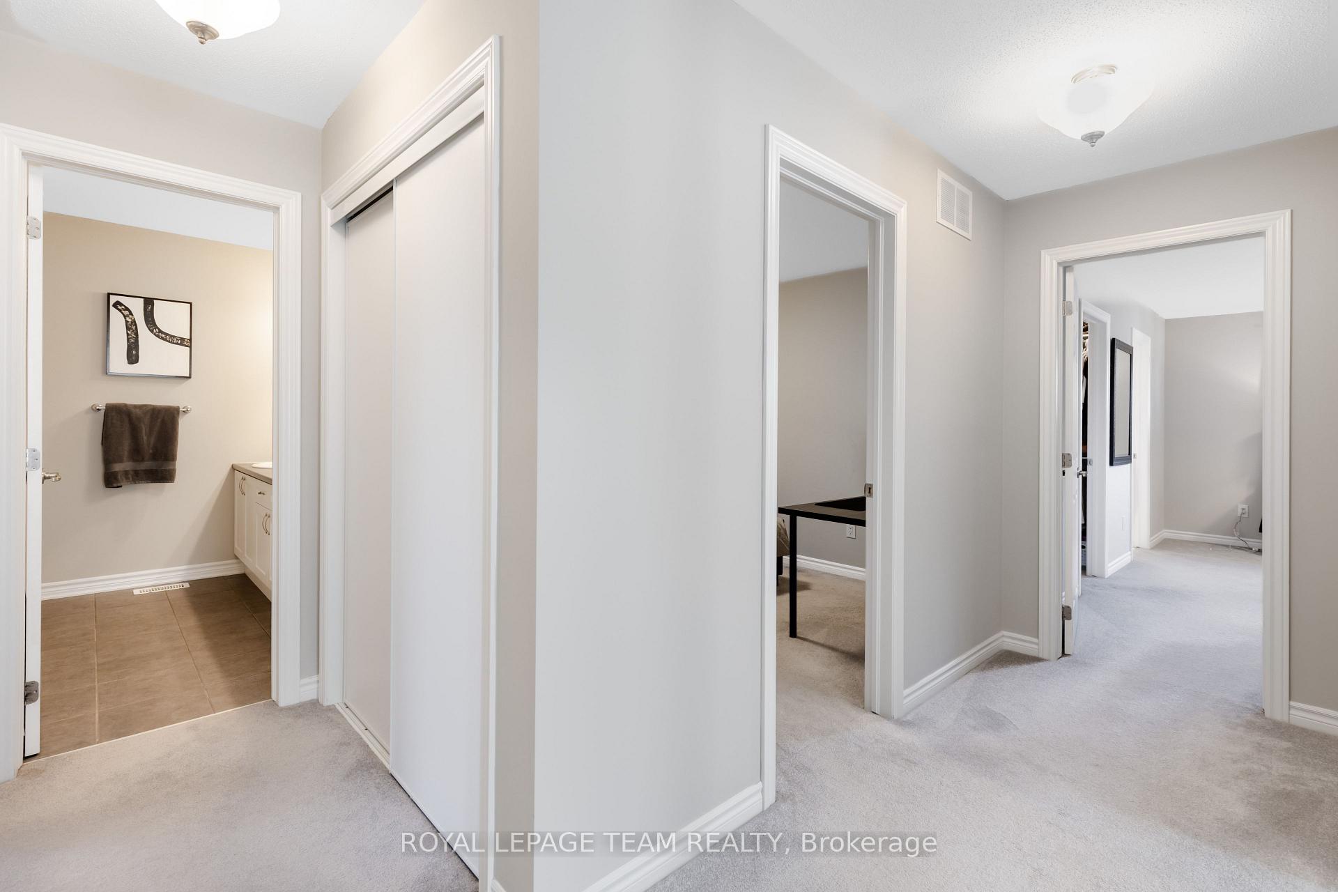 Photo 25 of 12 Oxalis Crescent, Ottawa, Kanata - Emerald Meadows/Trailwest — HOMEH