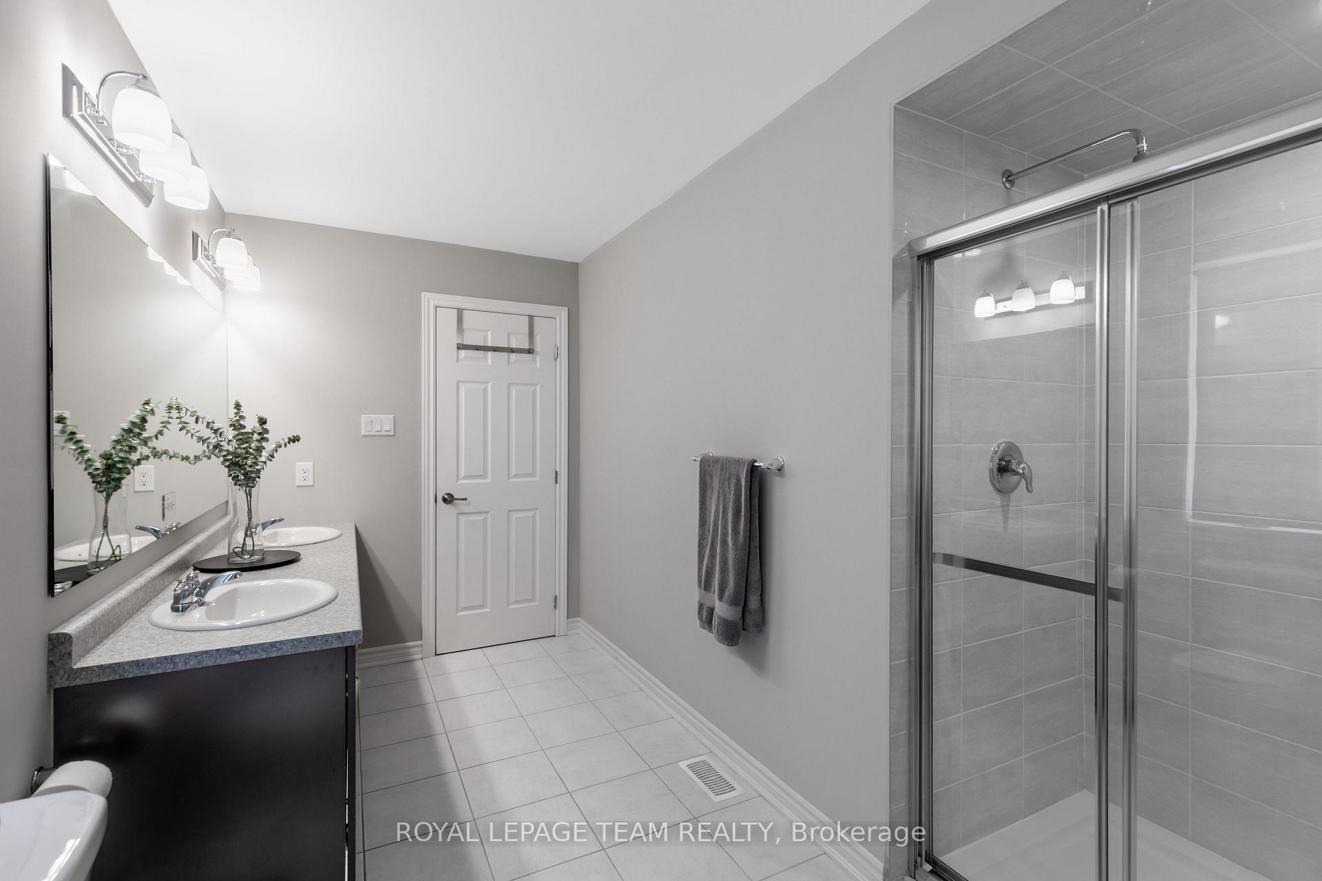 Photo 27 of 12 Oxalis Crescent, Ottawa, Kanata - Emerald Meadows/Trailwest — HOMEH
