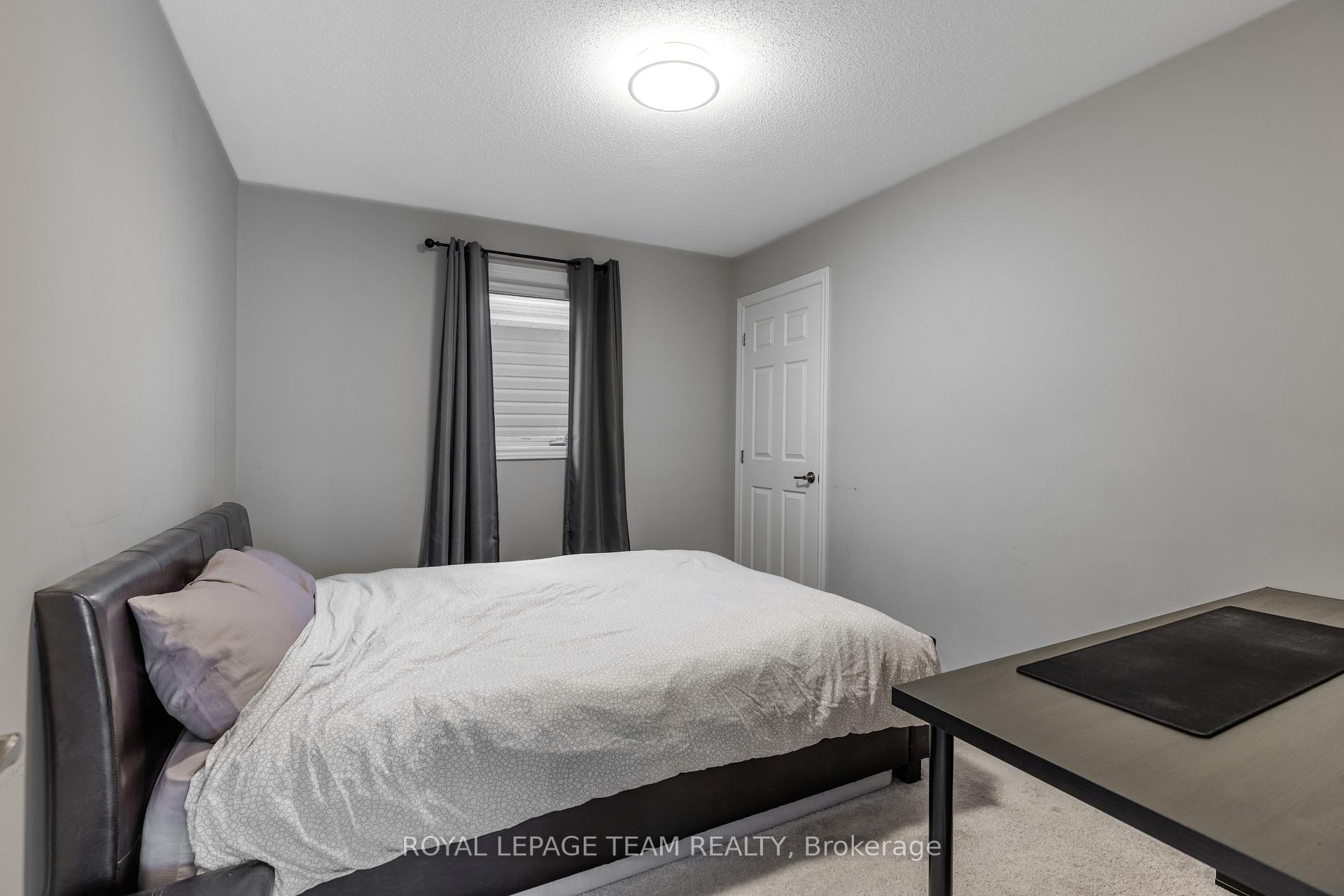 Photo 30 of 12 Oxalis Crescent, Ottawa, Kanata - Emerald Meadows/Trailwest — HOMEH