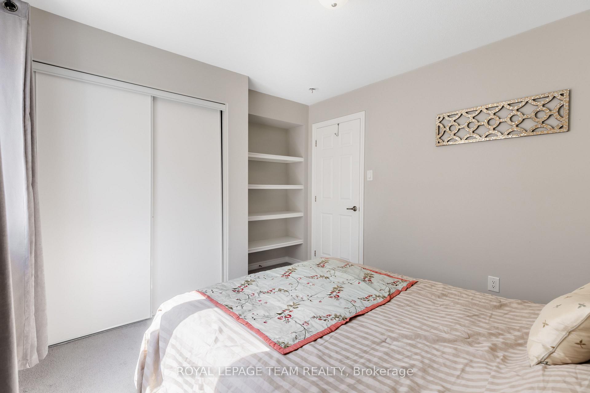 Photo 33 of 12 Oxalis Crescent, Ottawa, Kanata - Emerald Meadows/Trailwest — HOMEH