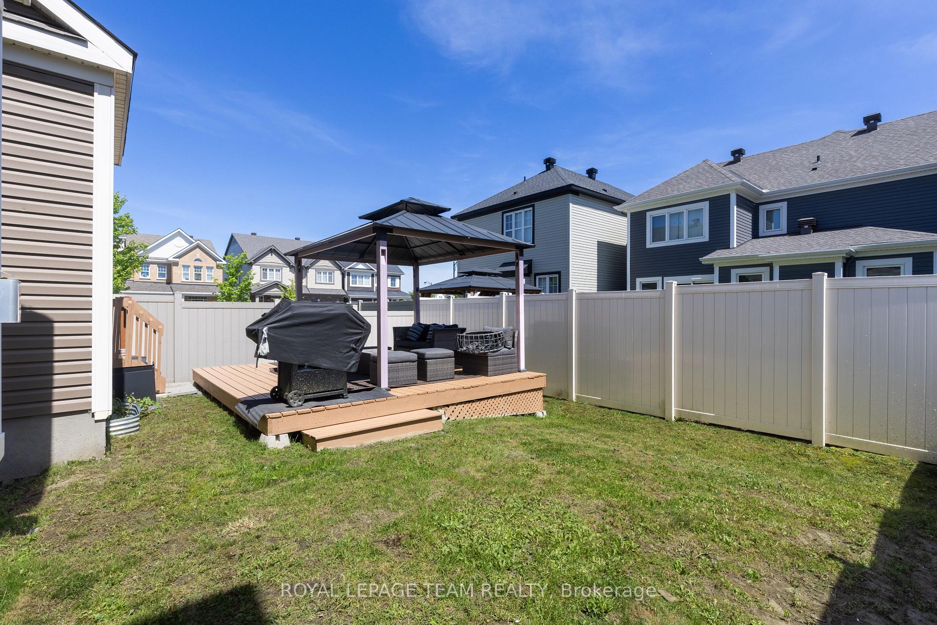 Photo 41 of 12 Oxalis Crescent, Ottawa, Kanata - Emerald Meadows/Trailwest — HOMEH