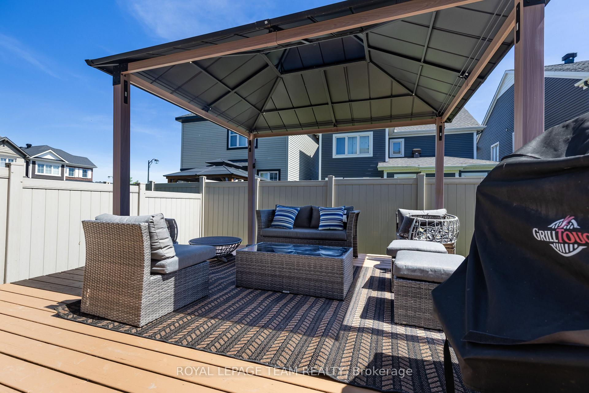 Photo 43 of 12 Oxalis Crescent, Ottawa, Kanata - Emerald Meadows/Trailwest — HOMEH