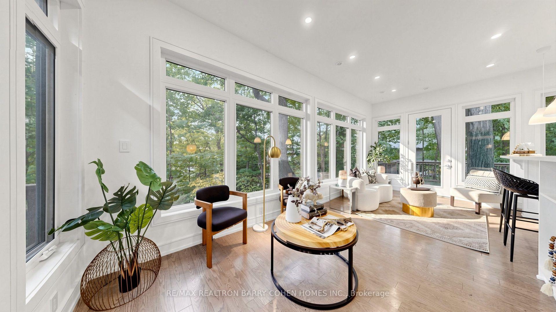 Photo 11 of 7 Greenbrook Drive, North York, Beechborough-Greenbrook — HOMEH