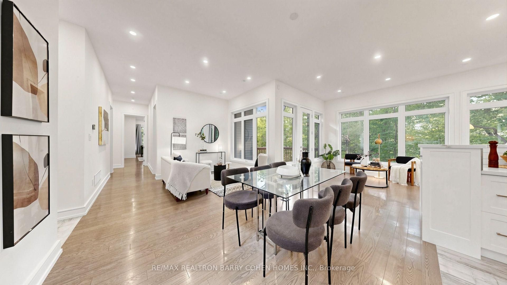 Photo 16 of 7 Greenbrook Drive, North York, Beechborough-Greenbrook — HOMEH