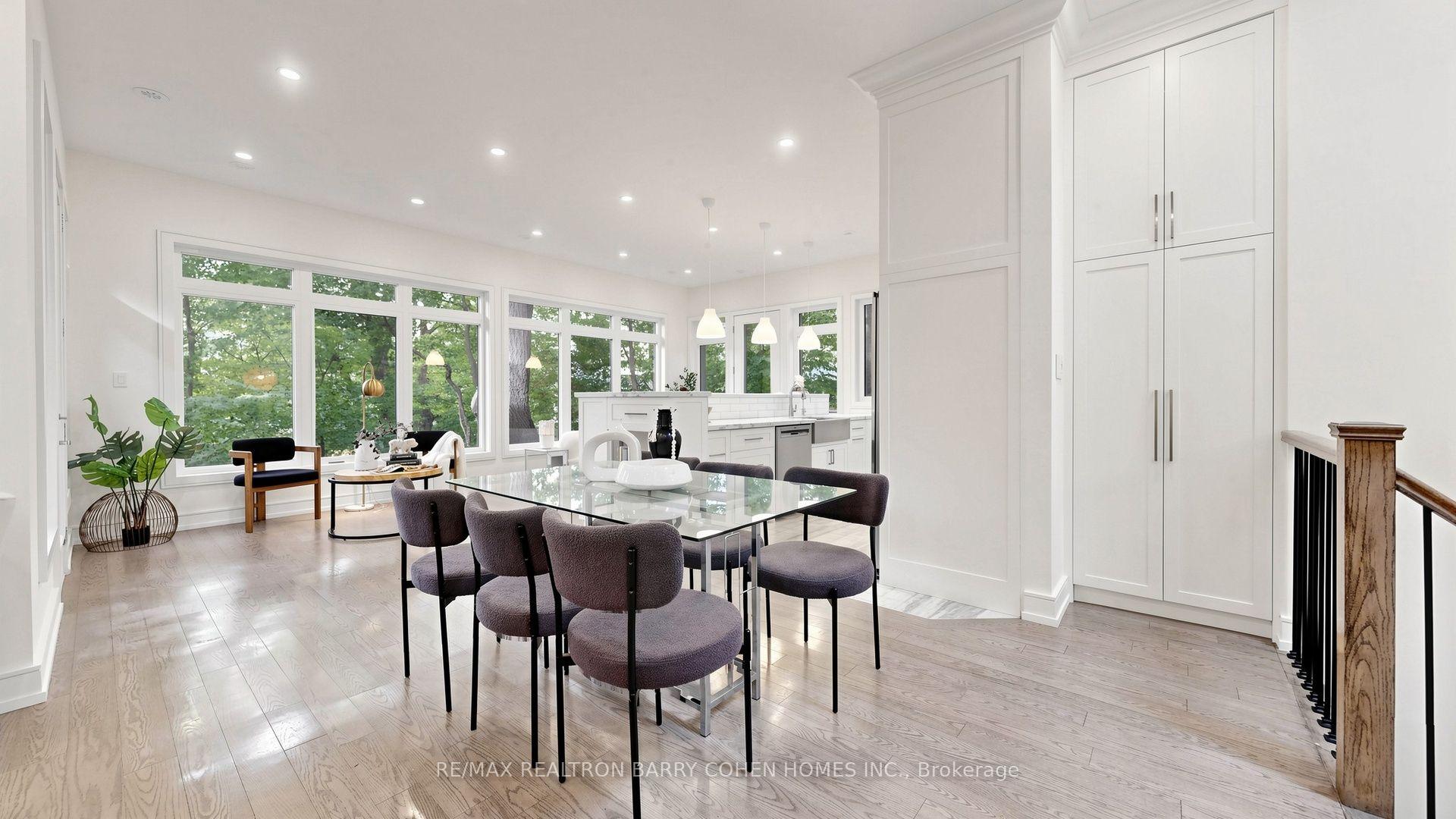 Photo 17 of 7 Greenbrook Drive, North York, Beechborough-Greenbrook — HOMEH