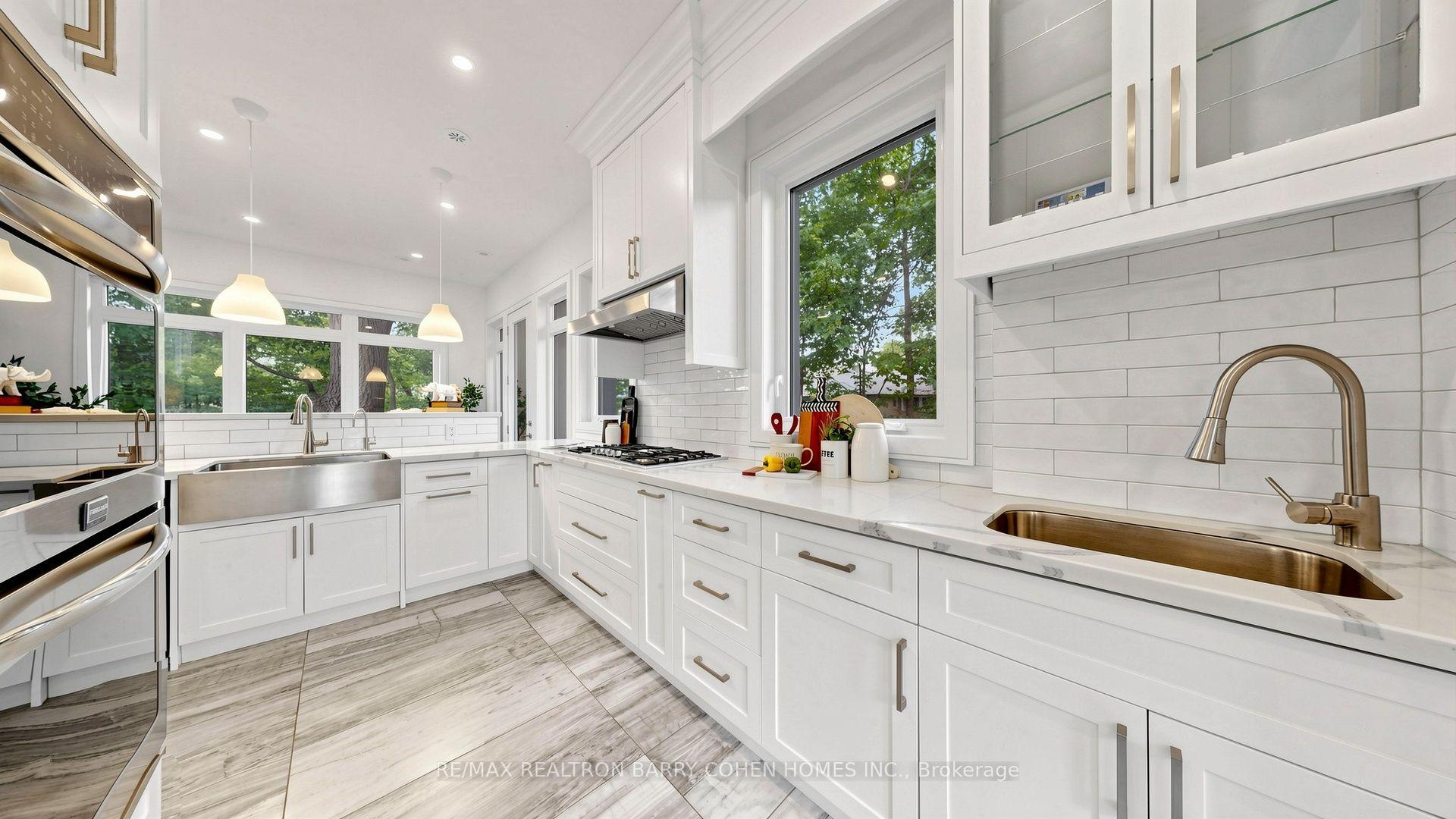 Photo 21 of 7 Greenbrook Drive, North York, Beechborough-Greenbrook — HOMEH