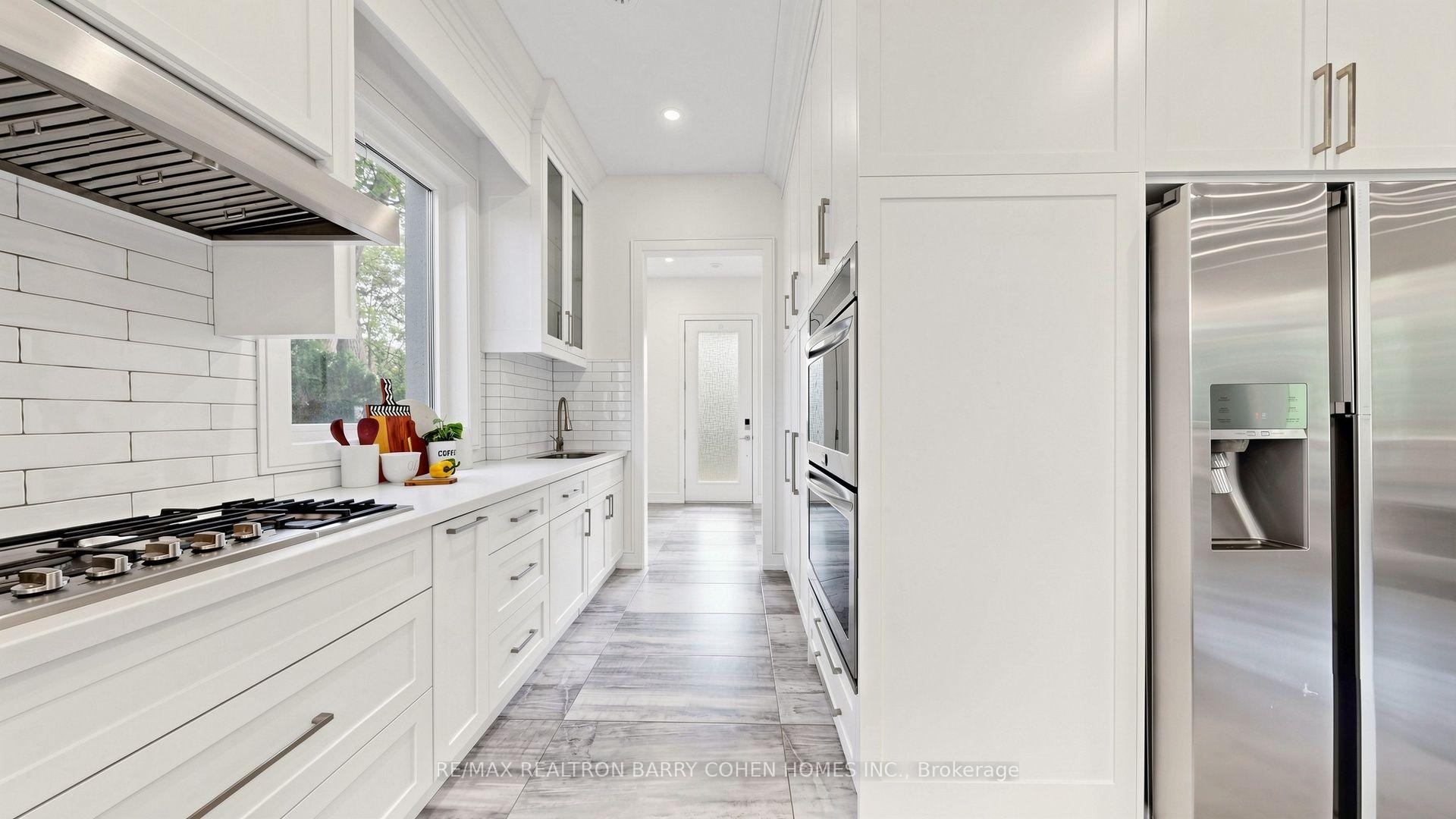 Photo 22 of 7 Greenbrook Drive, North York, Beechborough-Greenbrook — HOMEH