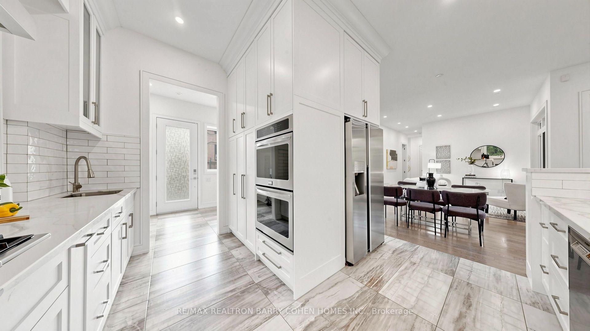 Photo 23 of 7 Greenbrook Drive, North York, Beechborough-Greenbrook — HOMEH