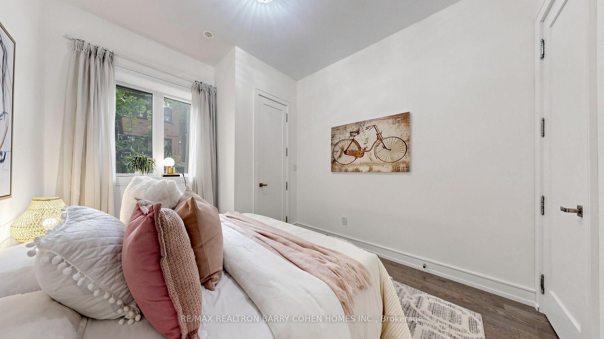 Photo 34 of 7 Greenbrook Drive, North York, Beechborough-Greenbrook — HOMEH