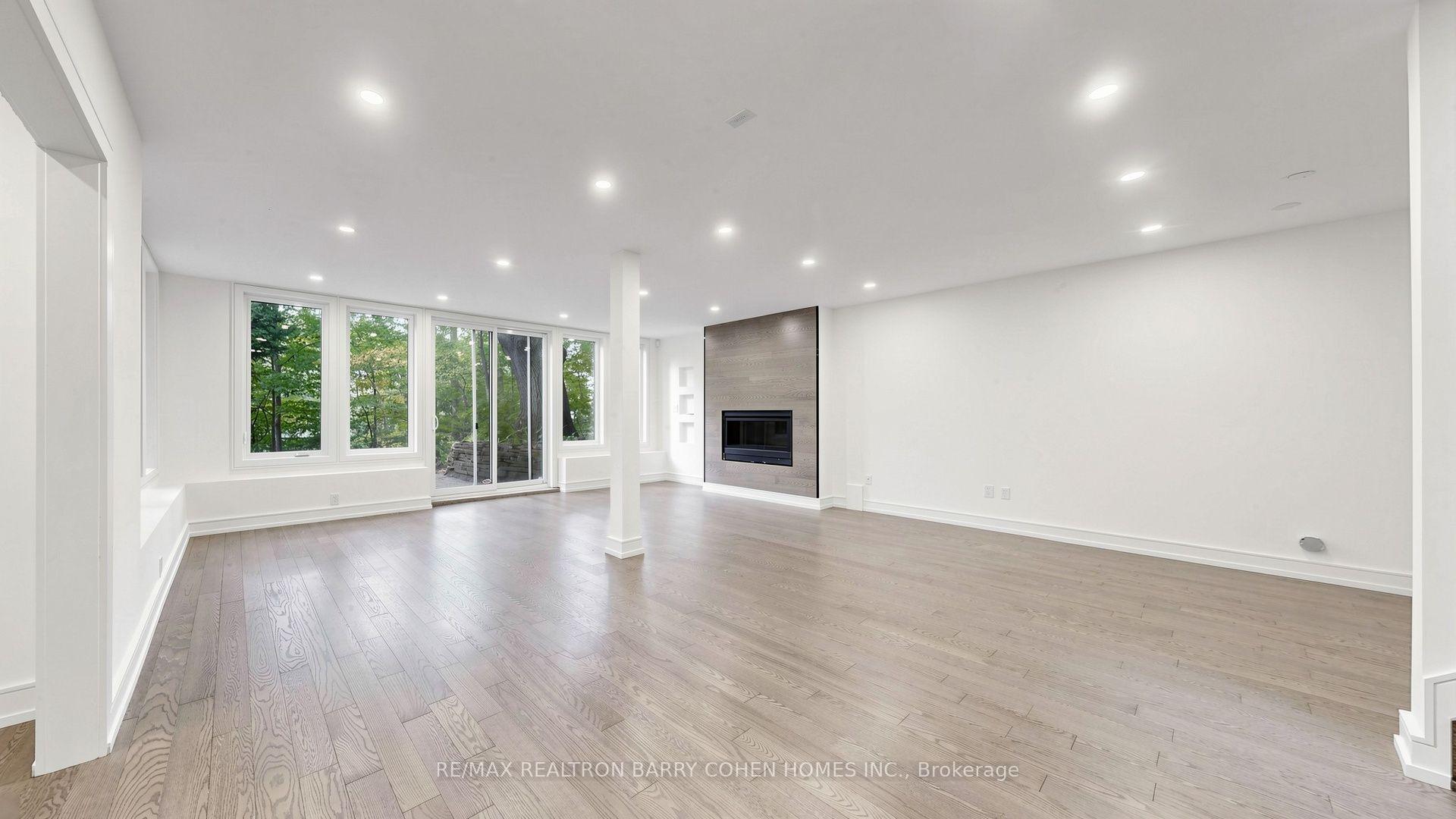 Photo 35 of 7 Greenbrook Drive, North York, Beechborough-Greenbrook — HOMEH