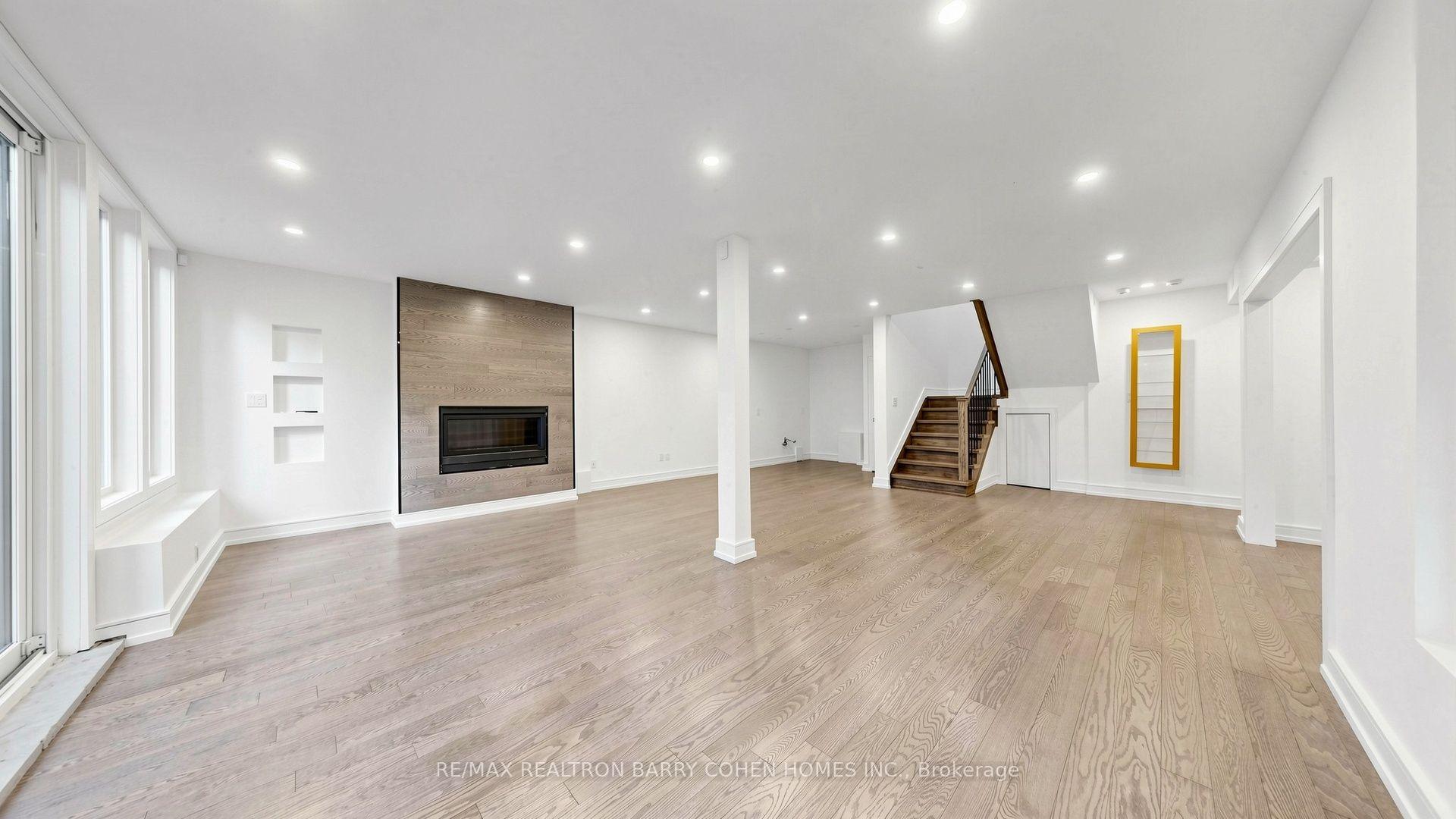 Photo 37 of 7 Greenbrook Drive, North York, Beechborough-Greenbrook — HOMEH