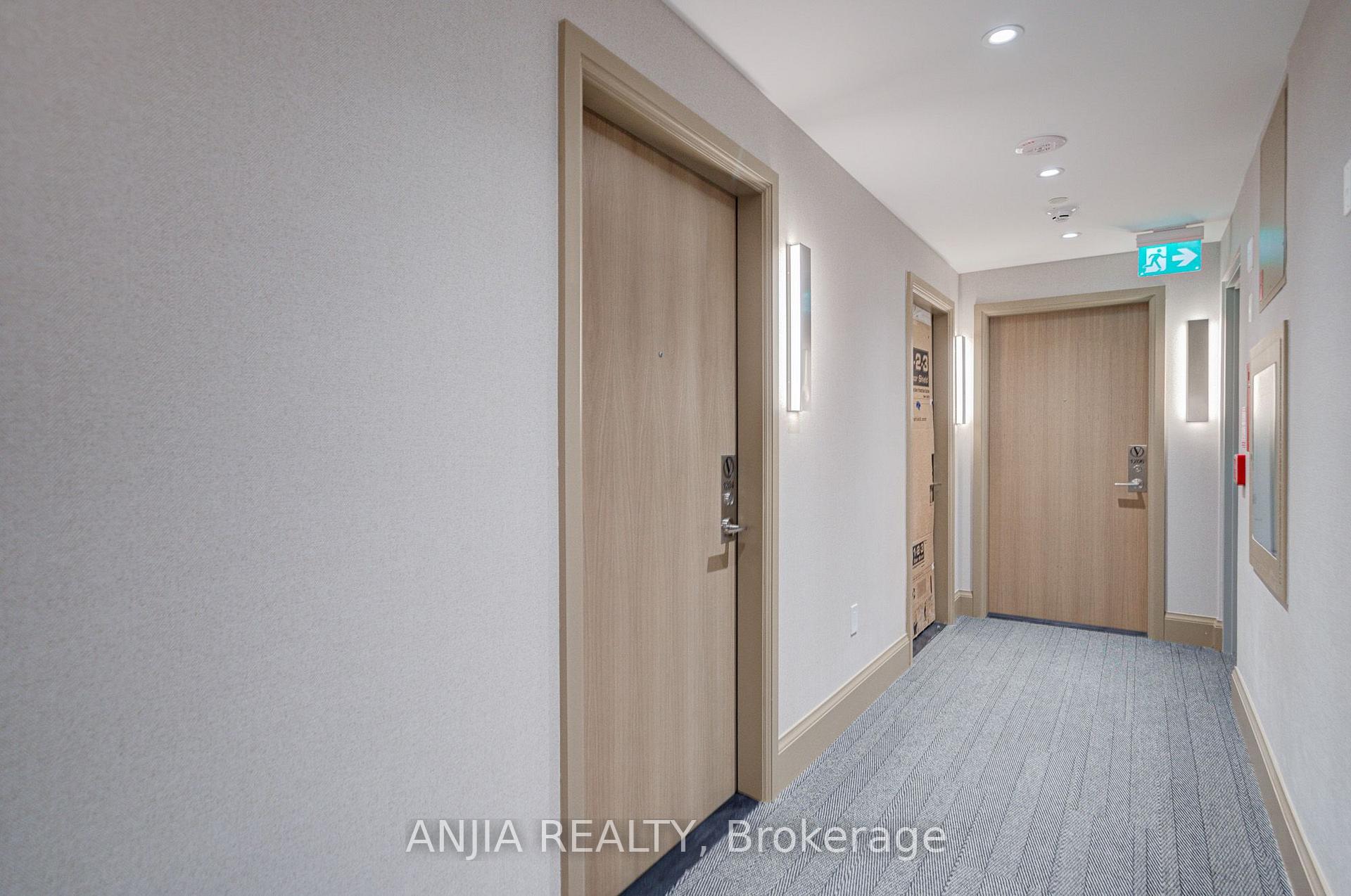 Photo 4 of Unit 1204, 5 Meadowdale Road, Vaughan, Vaughan Corporate Centre — HOMEH