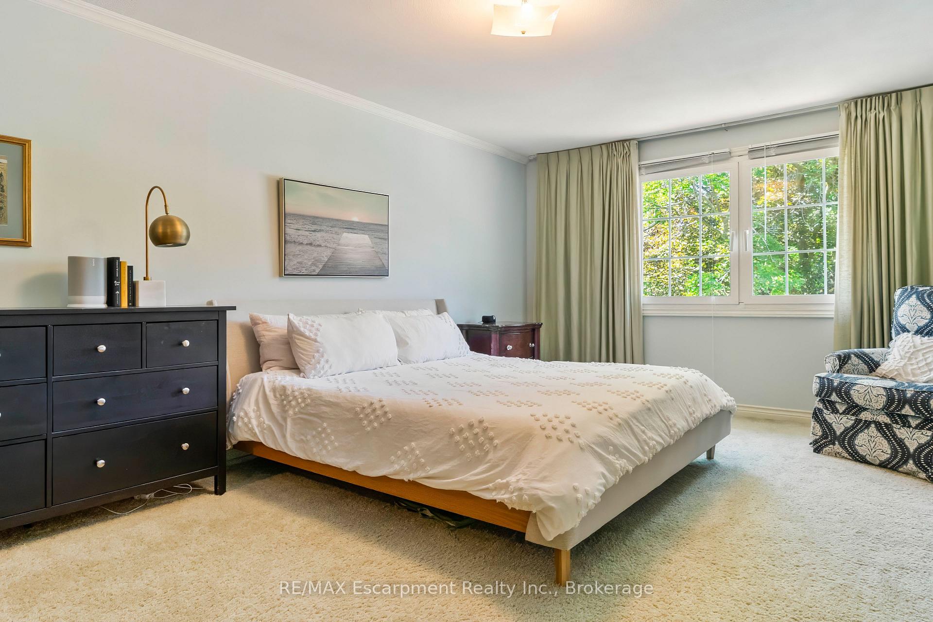 Photo 21 of 255 Spring Garden Road, Oakville, Southwest — HOMEH