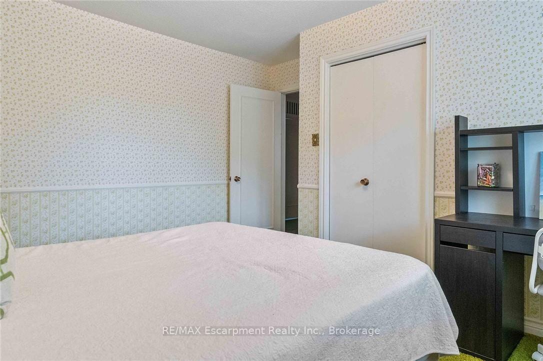 Photo 27 of 255 Spring Garden Road, Oakville, Southwest — HOMEH