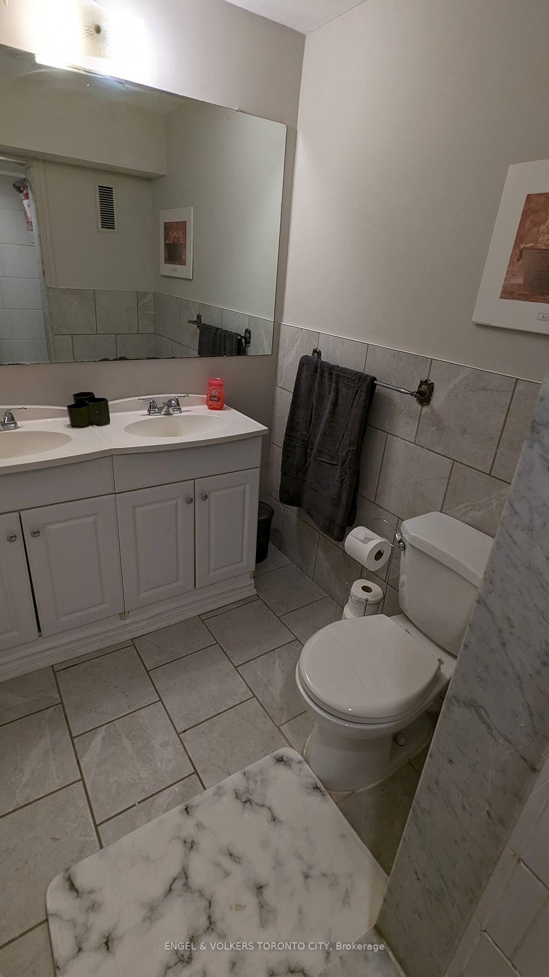 Photo 15 of Unit B, 18 Elrose Road, Brampton, Southgate — HOMEH