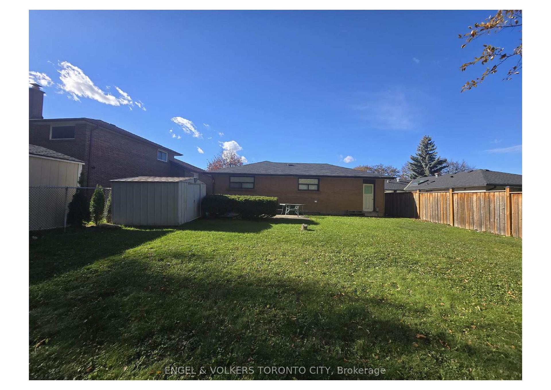 Photo 25 of Unit B, 18 Elrose Road, Brampton, Southgate — HOMEH